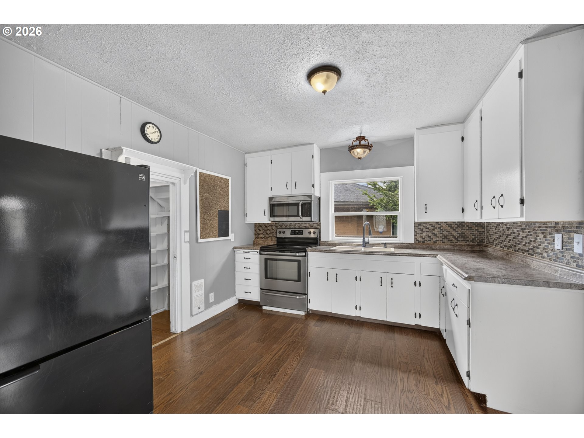 289 Harbor St Property Photo 17