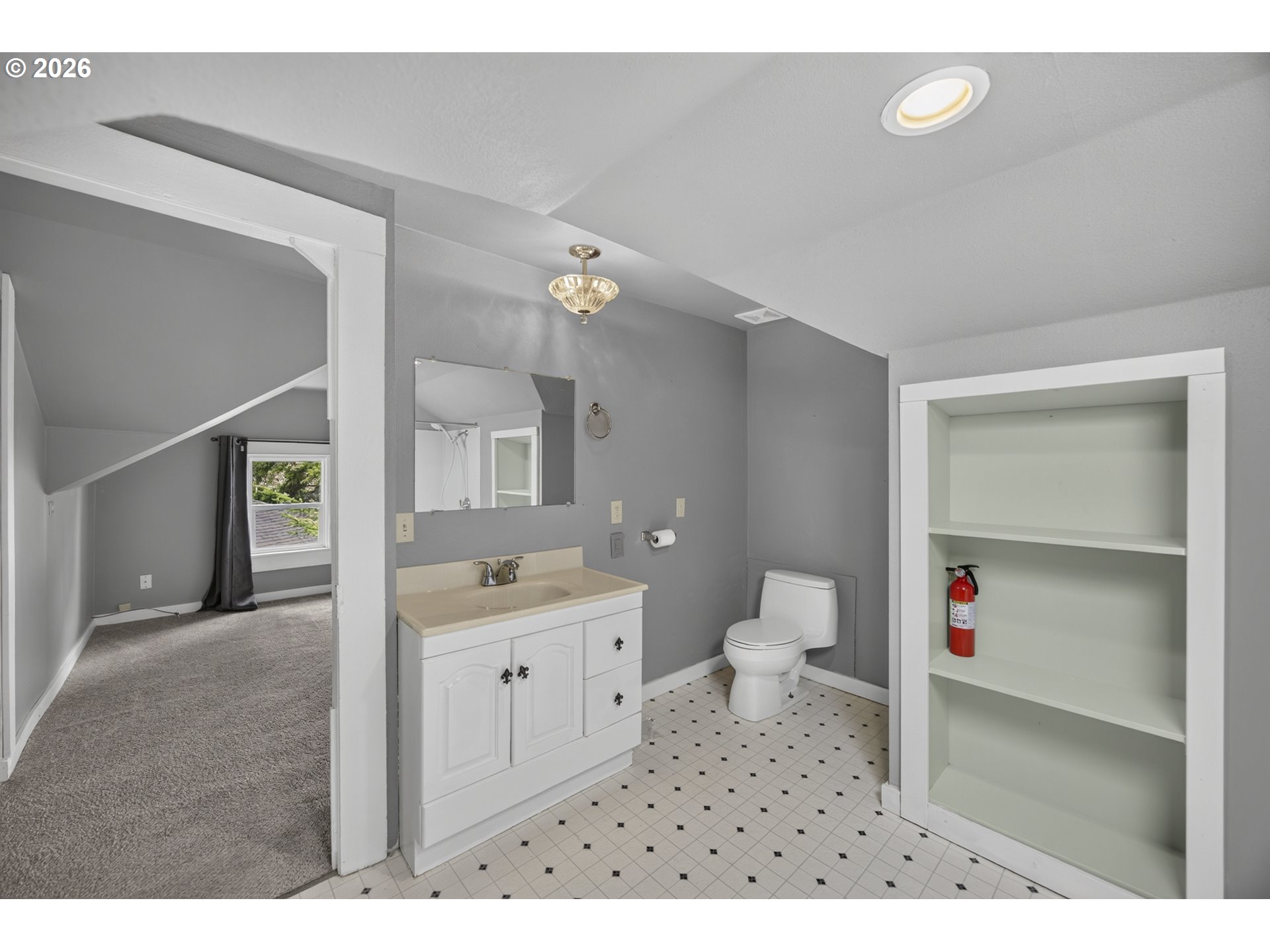 289 Harbor St Property Photo 26