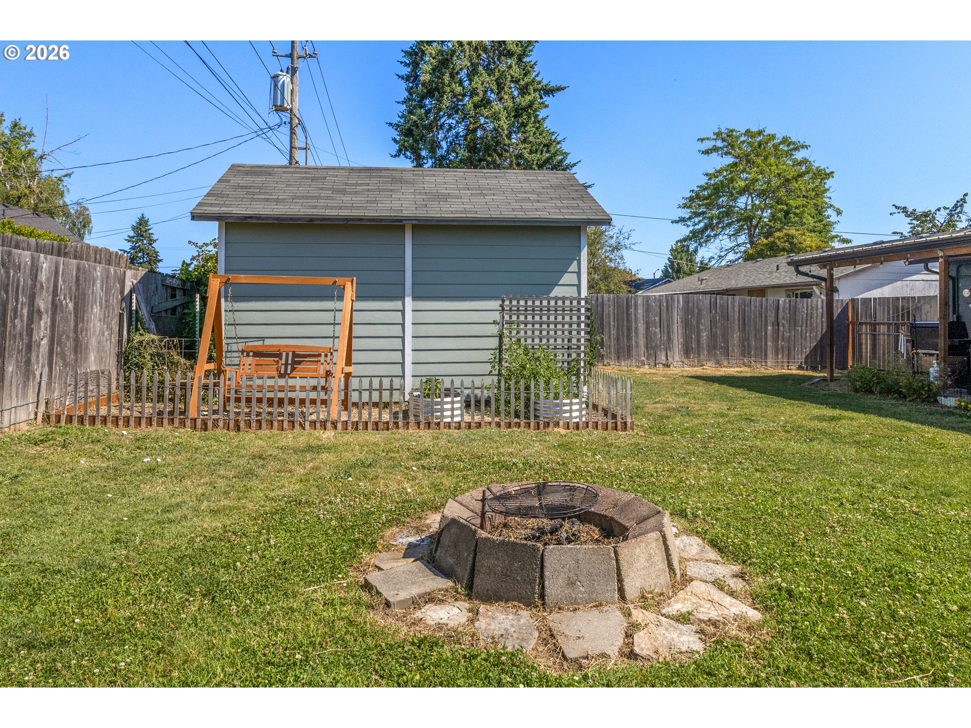 444 Heffley St S Property Photo 25