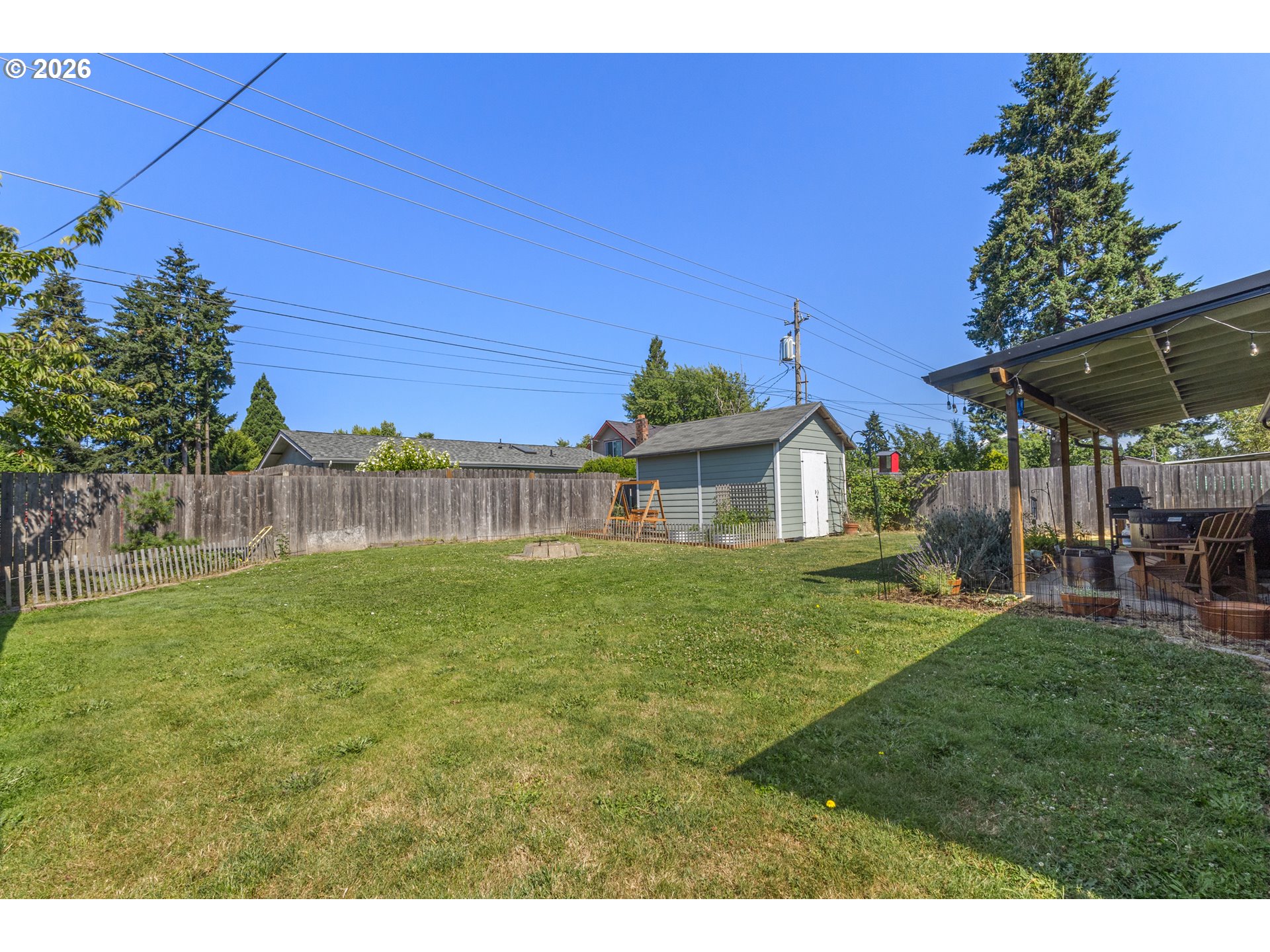444 Heffley St S Property Photo 27