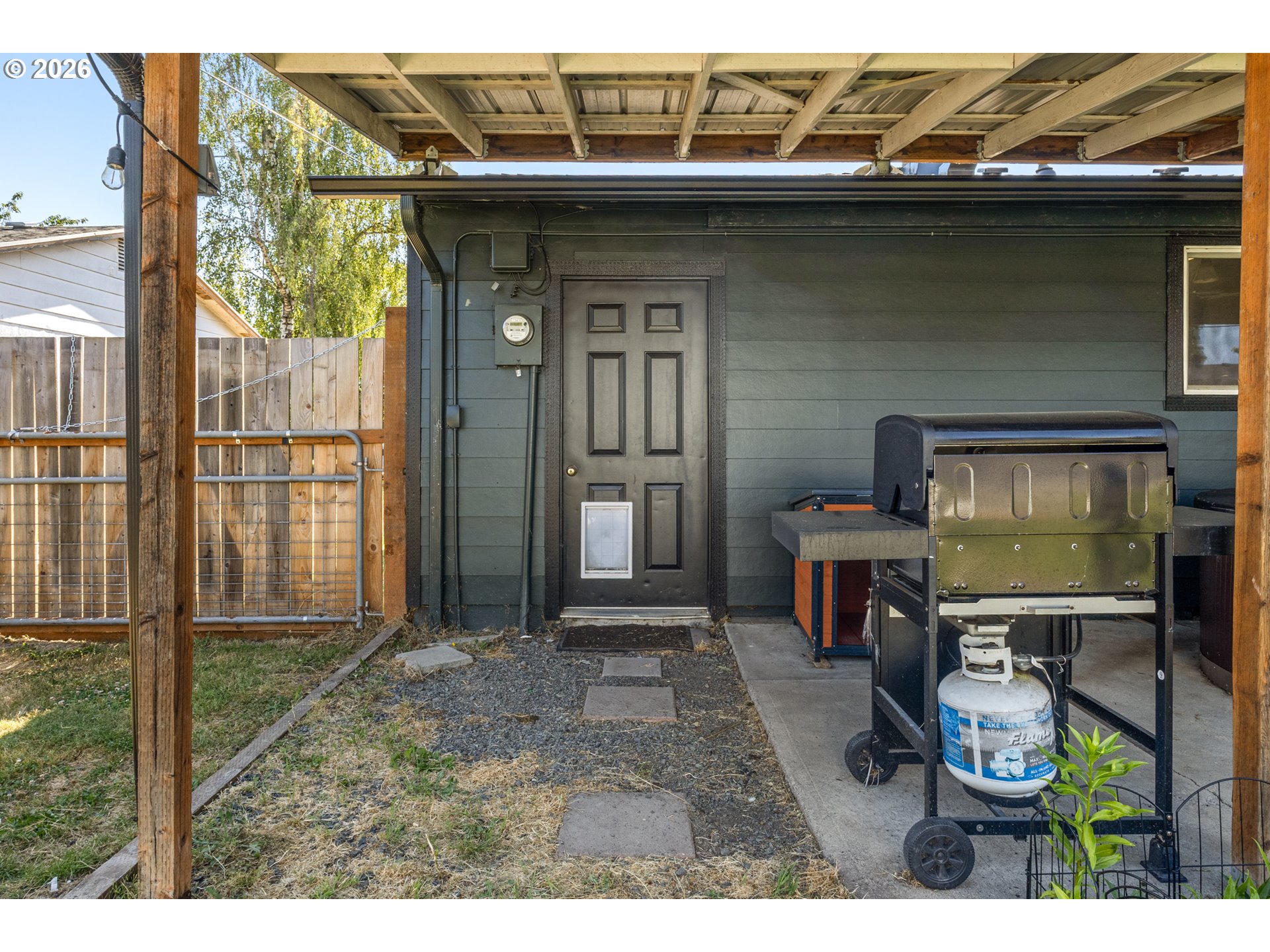 444 Heffley St S Property Photo 30