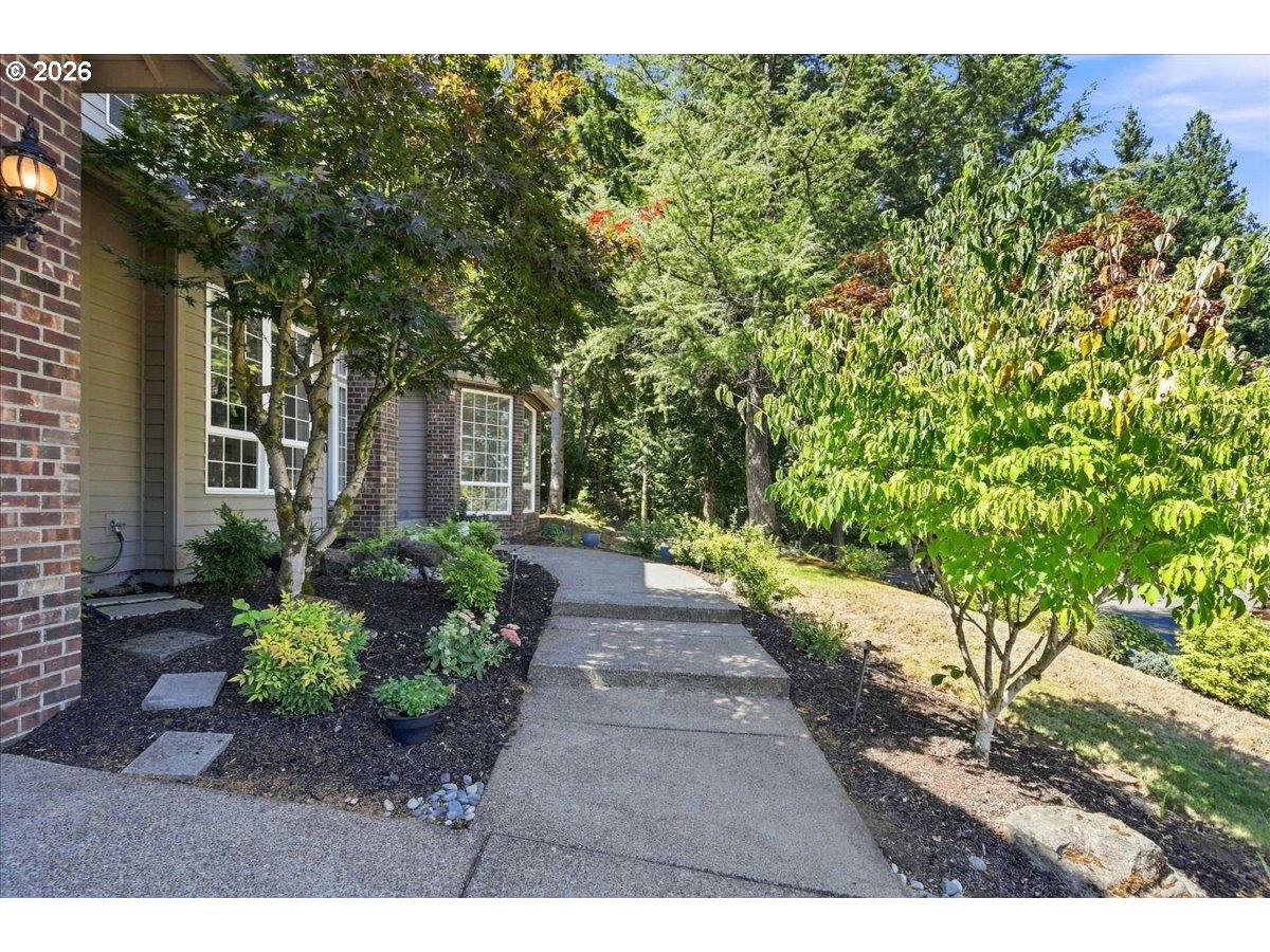 2840 Nw Walden Dr Property Photo 3