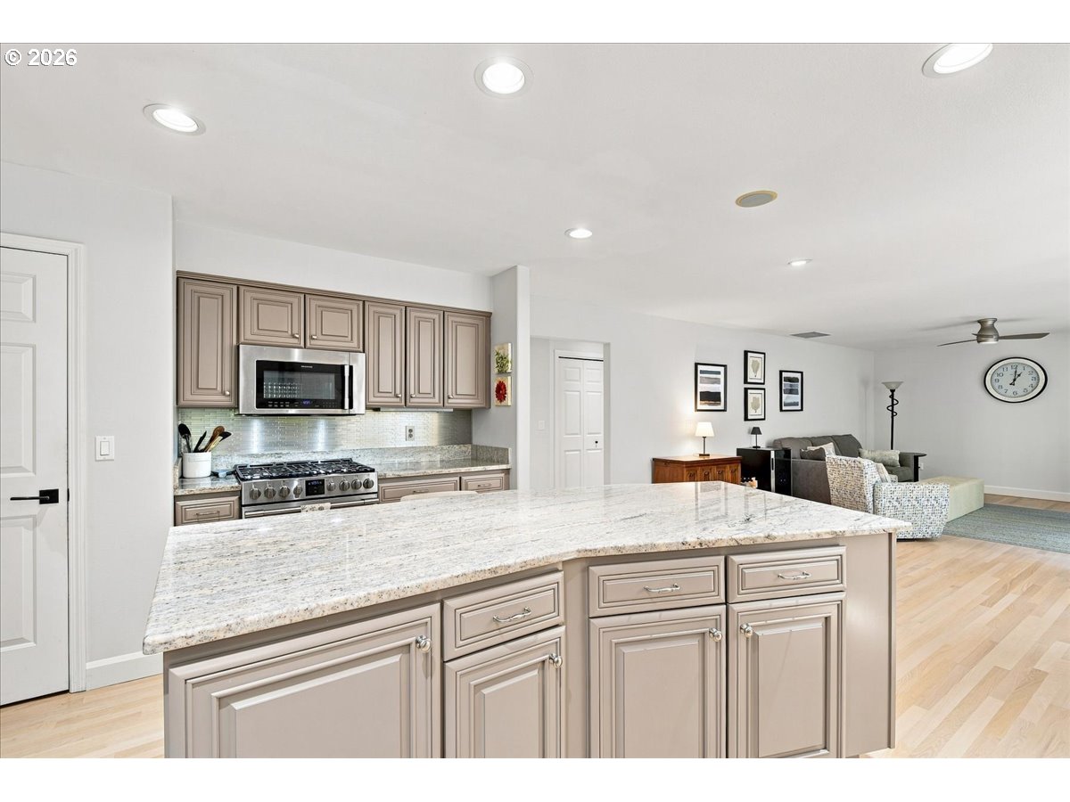 2840 Nw Walden Dr Property Photo 15