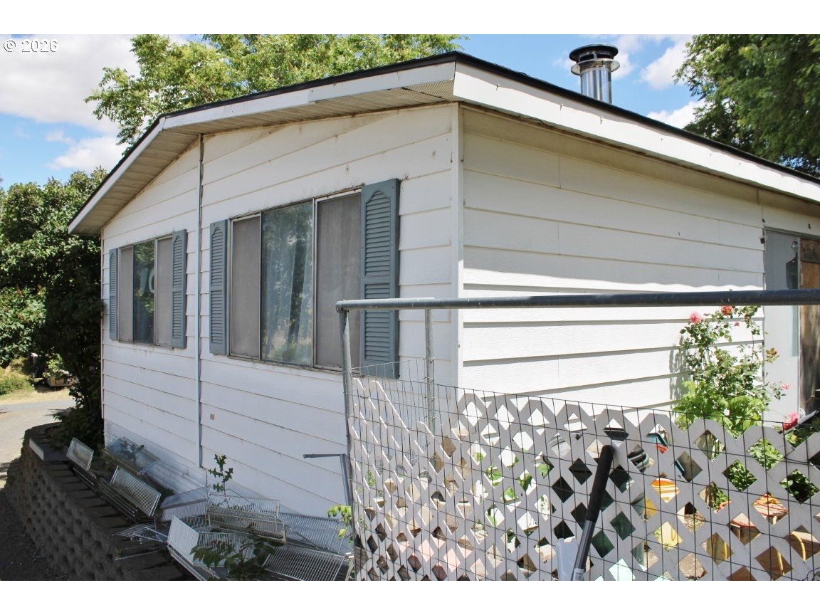70822 Sw Douglas Dr Property Photo 1