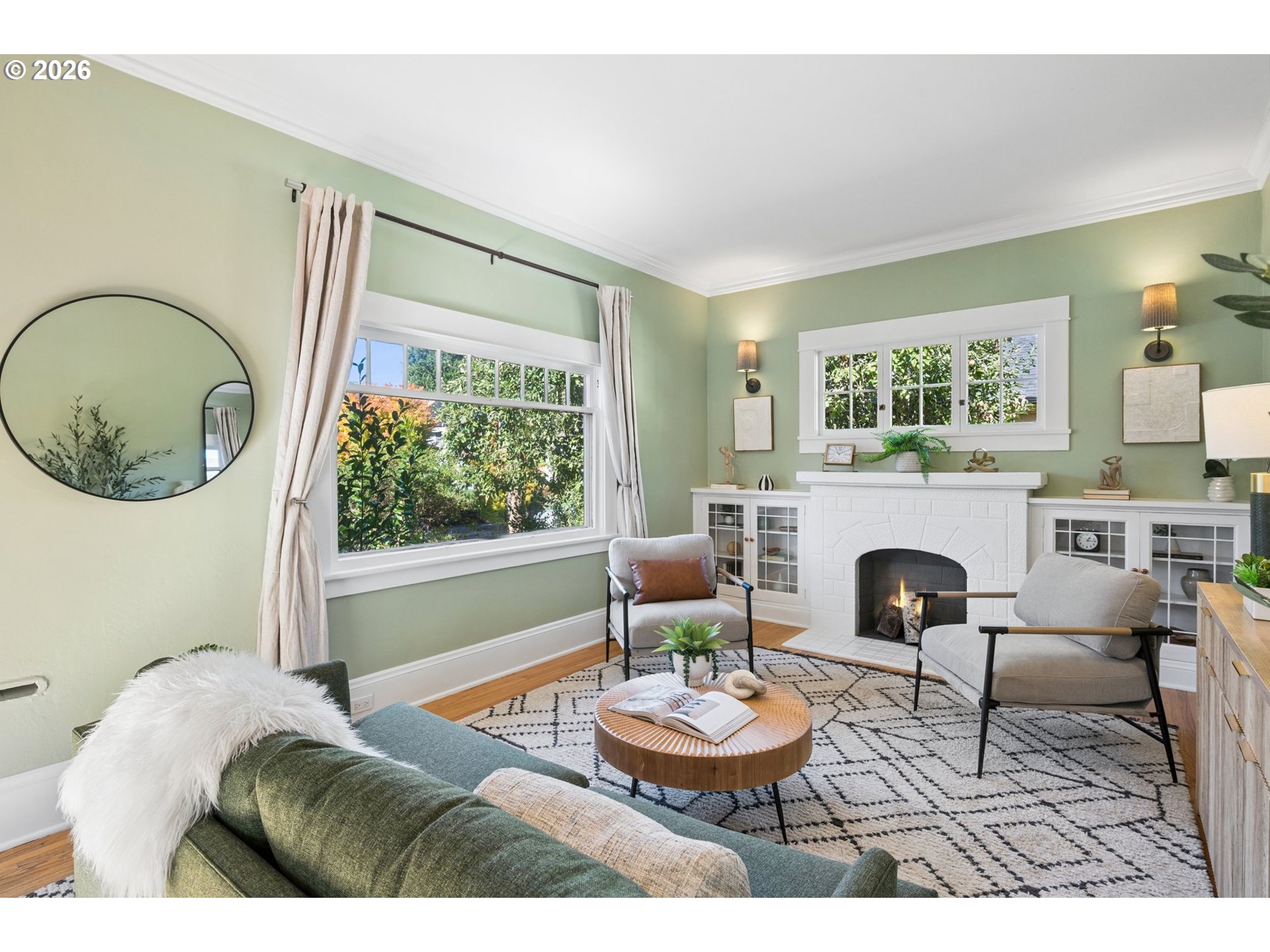 4134 N Haight Ave Property Photo 8