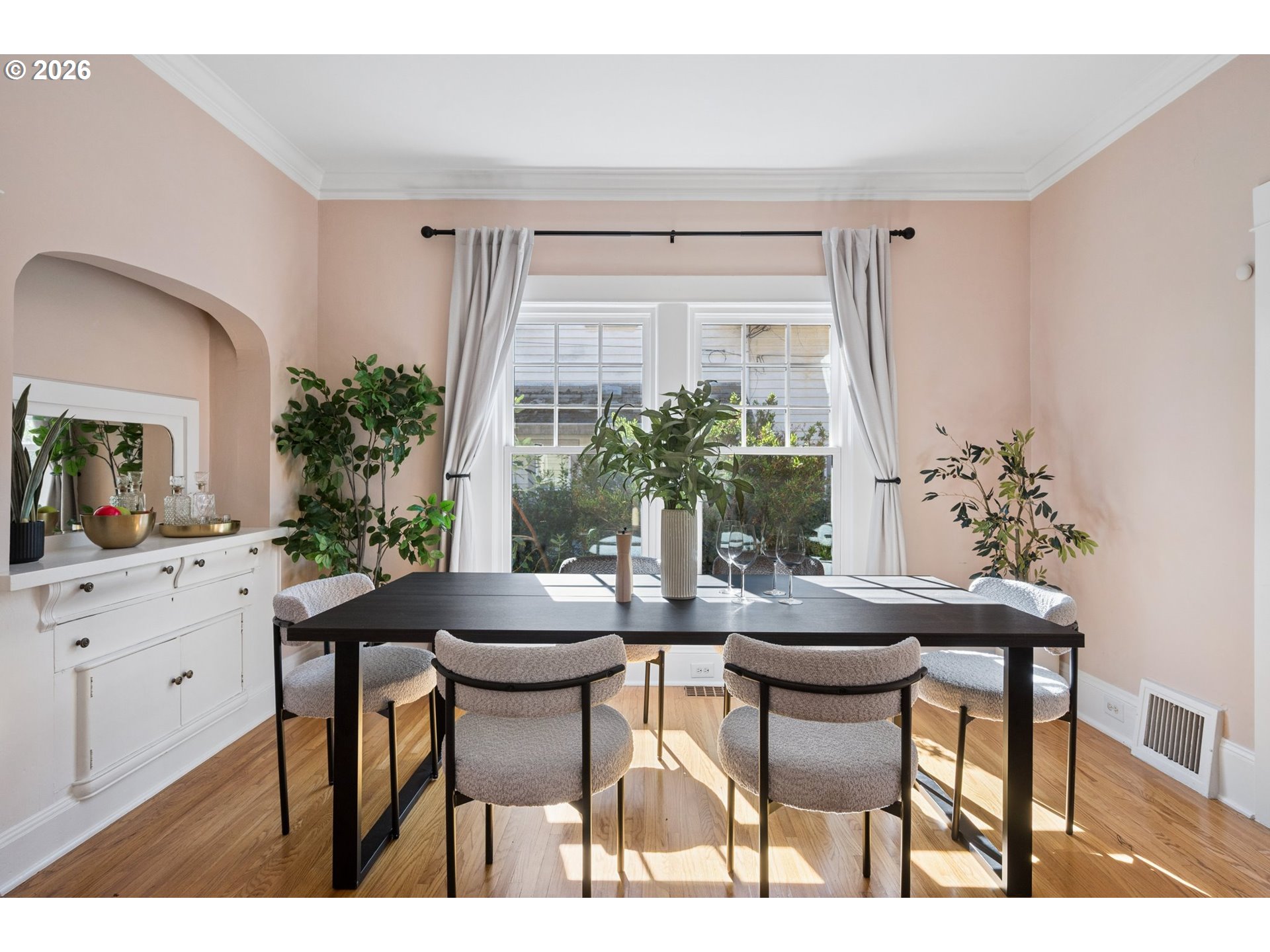 4134 N Haight Ave Property Photo 12