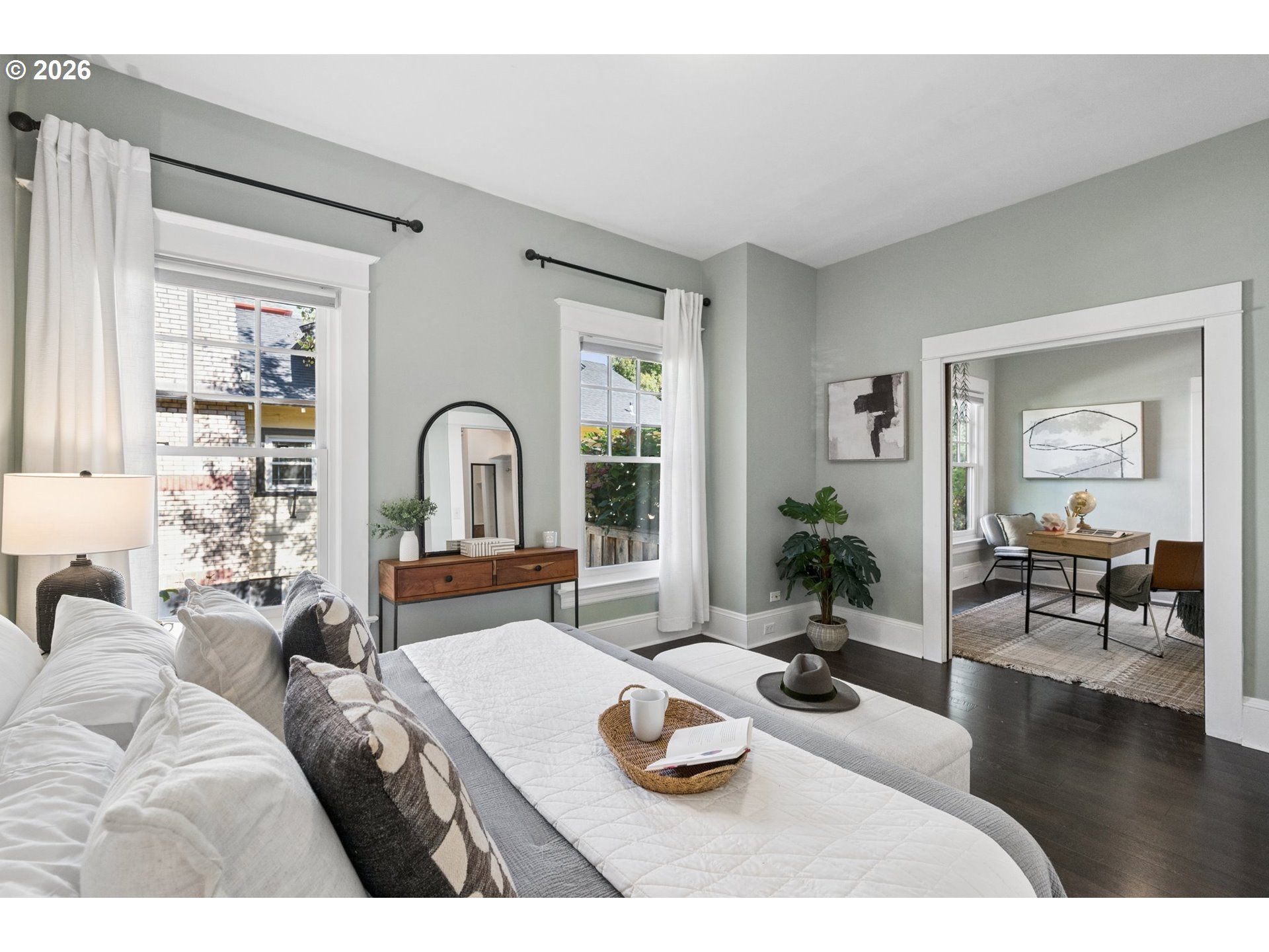 4134 N Haight Ave Property Photo 18