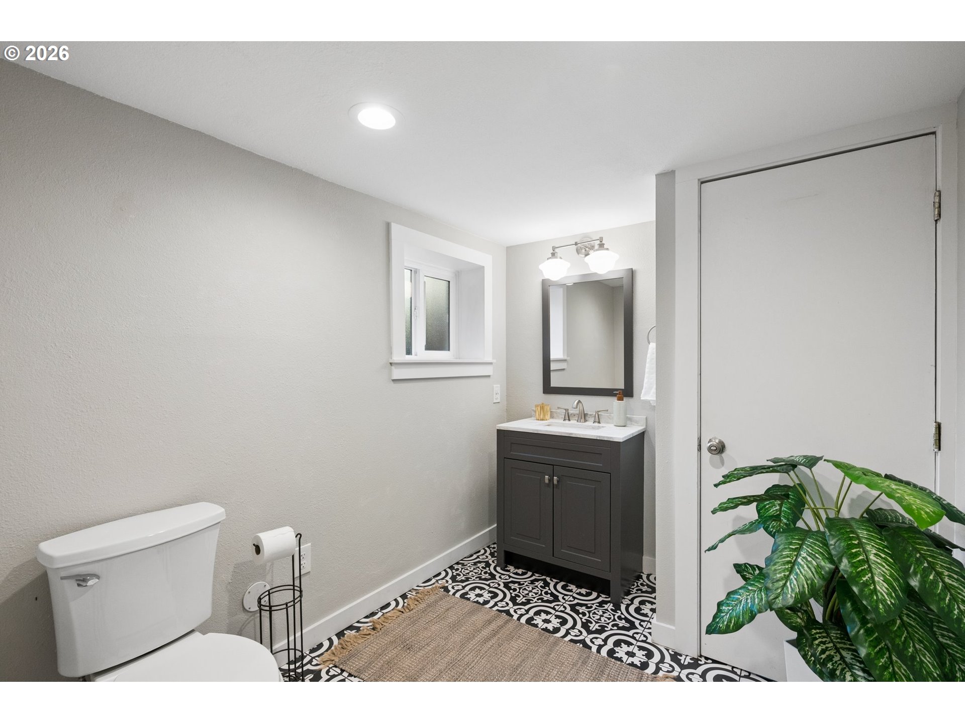 4134 N Haight Ave Property Photo 34
