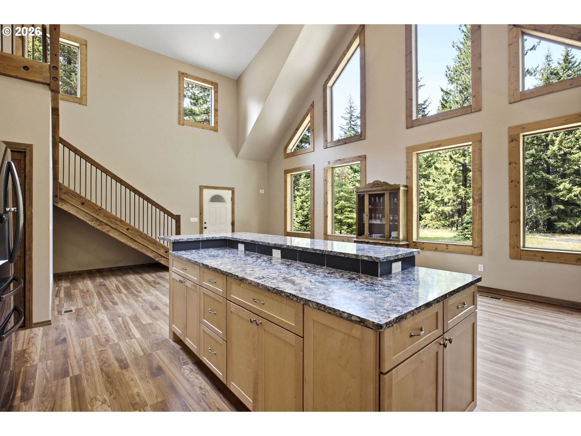 19 Lois Ln Property Photo 6