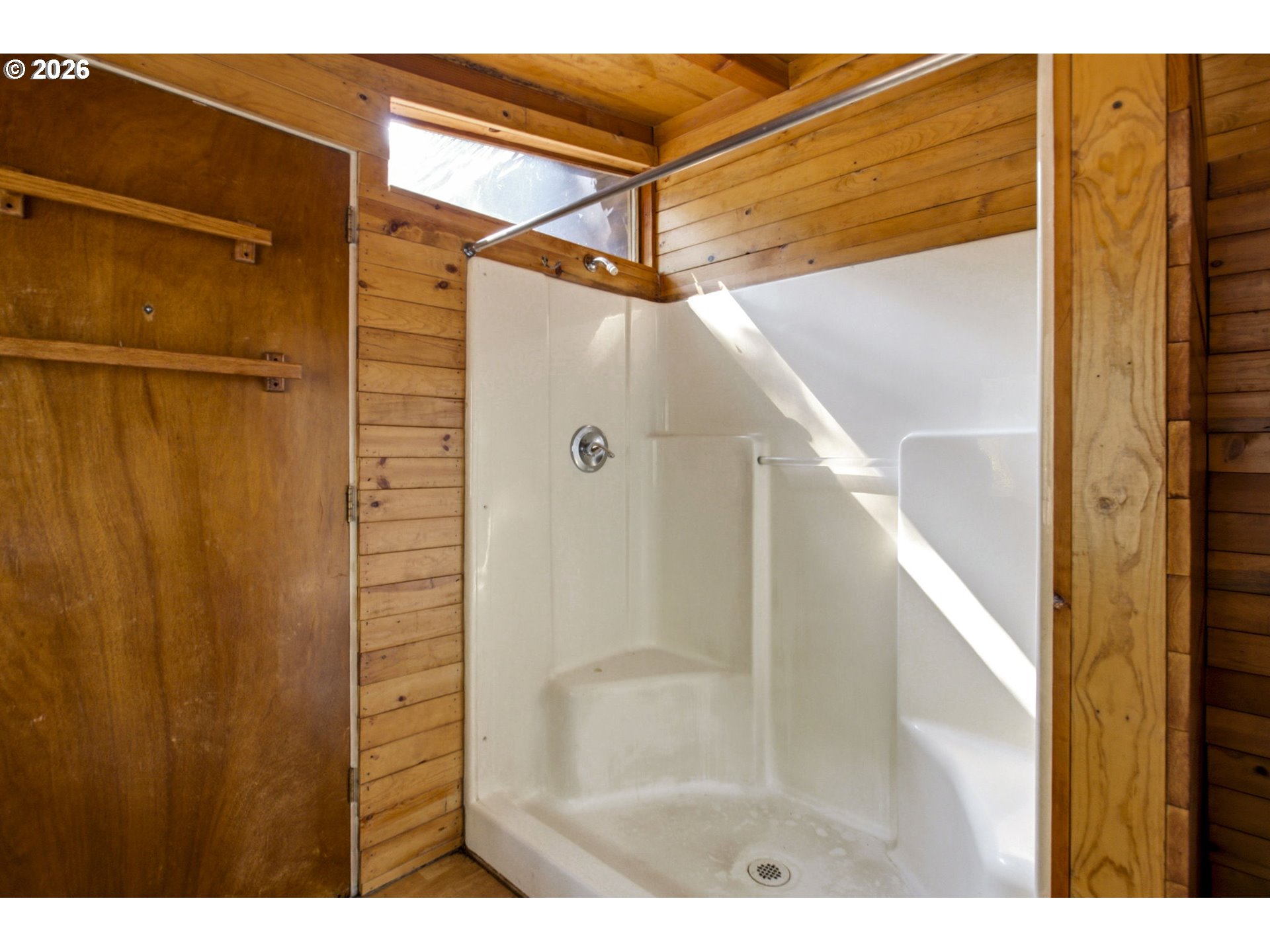 19 Lois Ln Property Photo 32