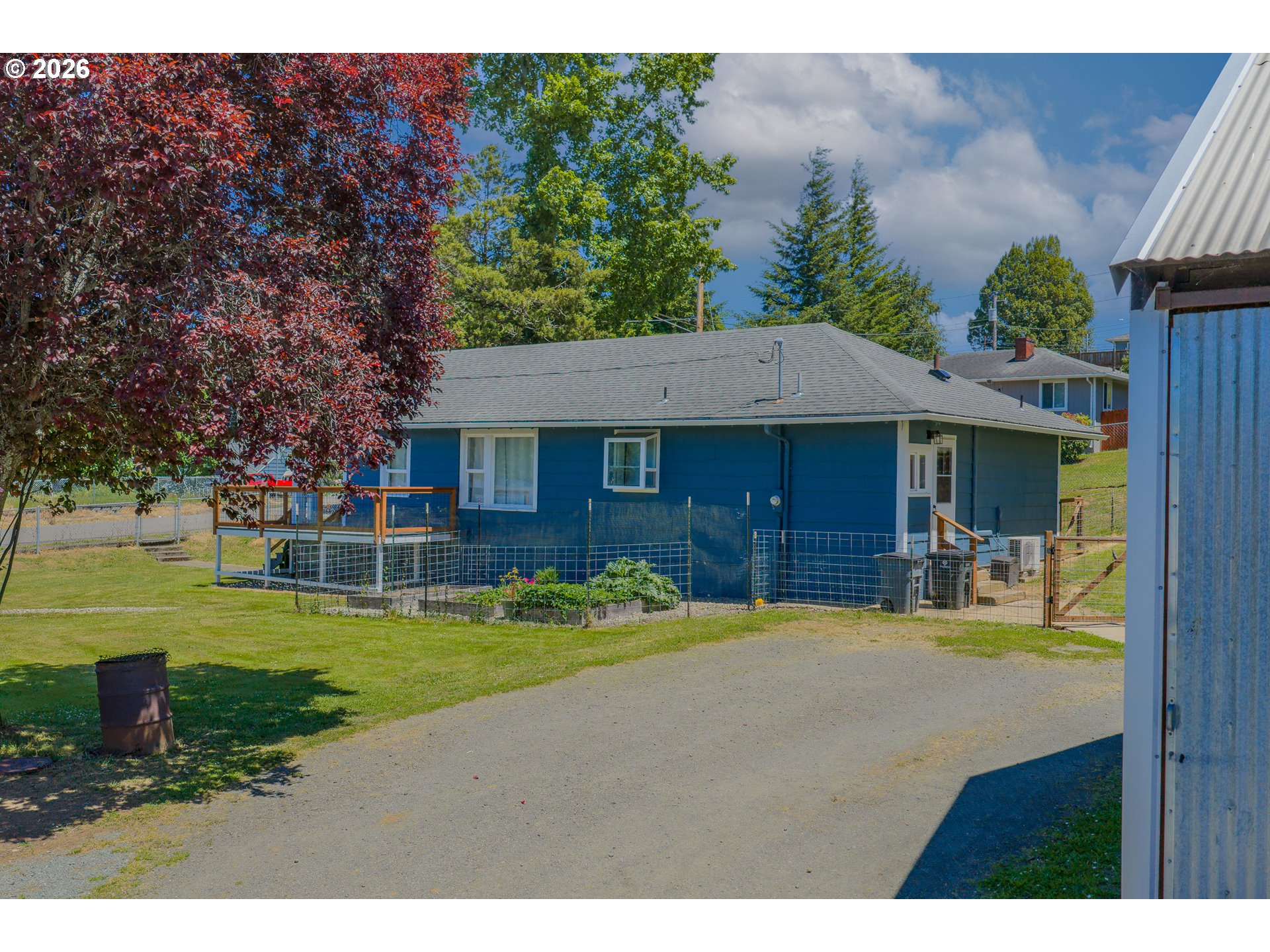 1228 Spruce St Property Photo 9
