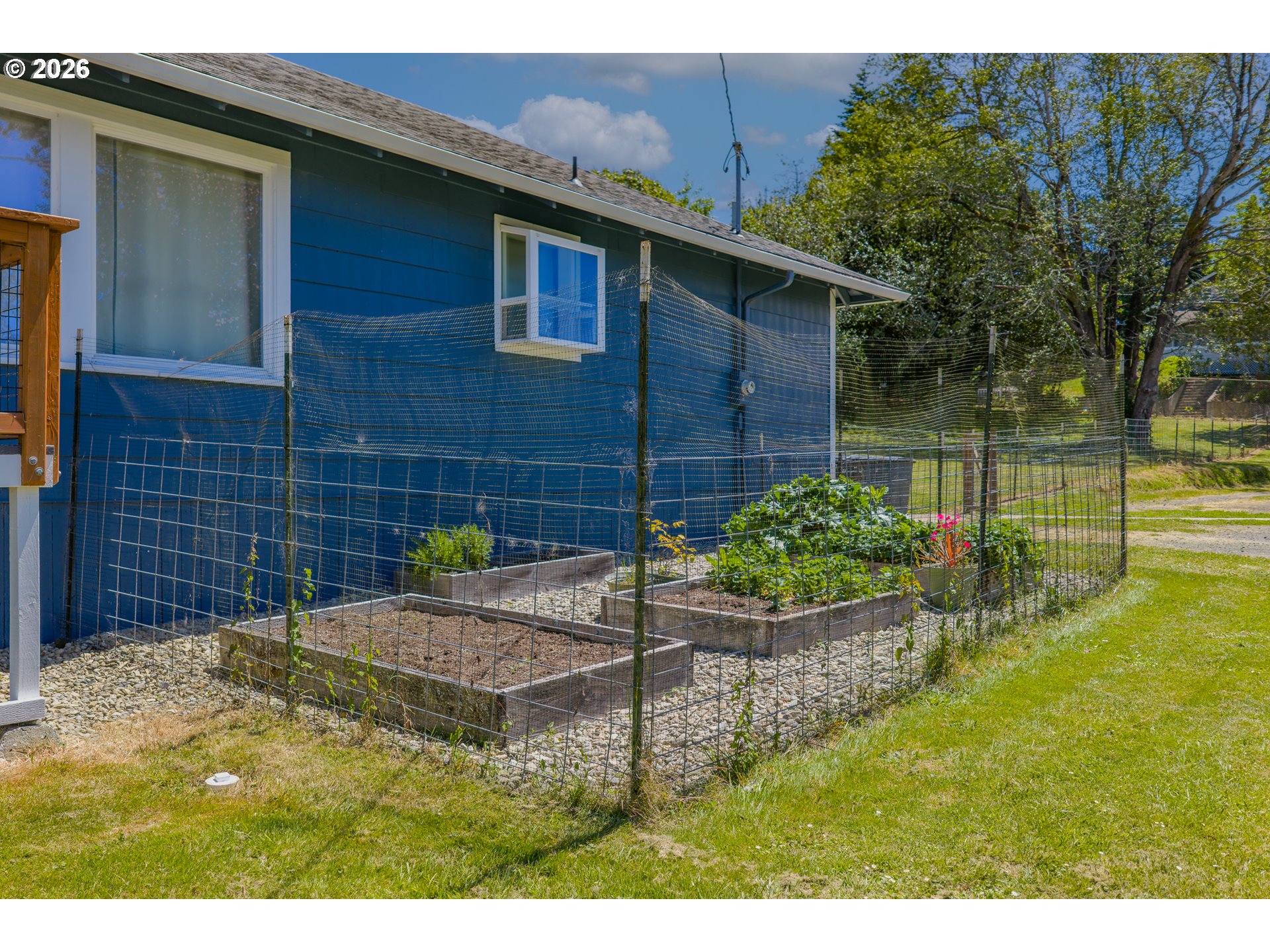 1228 Spruce St Property Photo 10