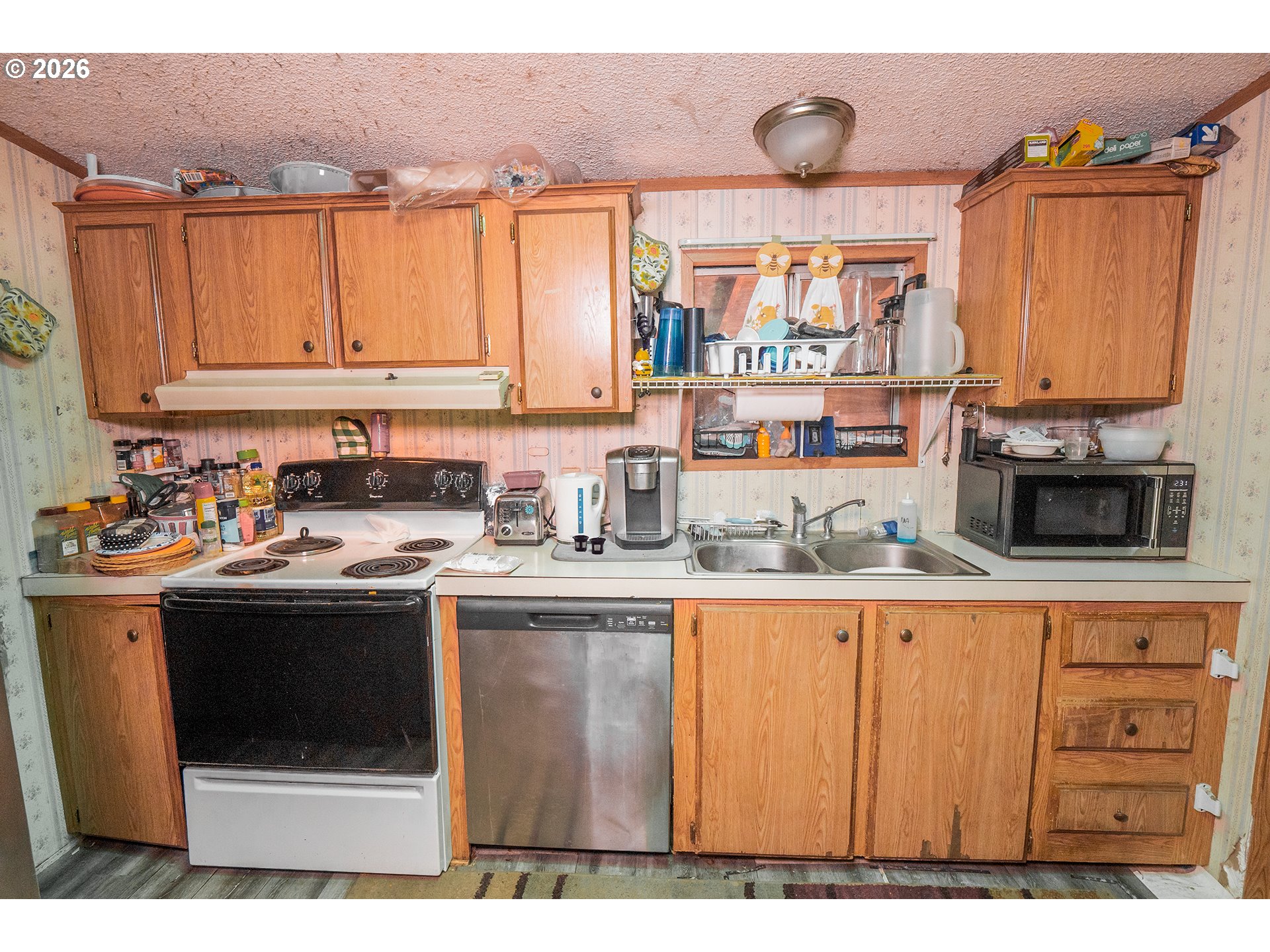 496 Scotts Glen Dr Property Photo 7
