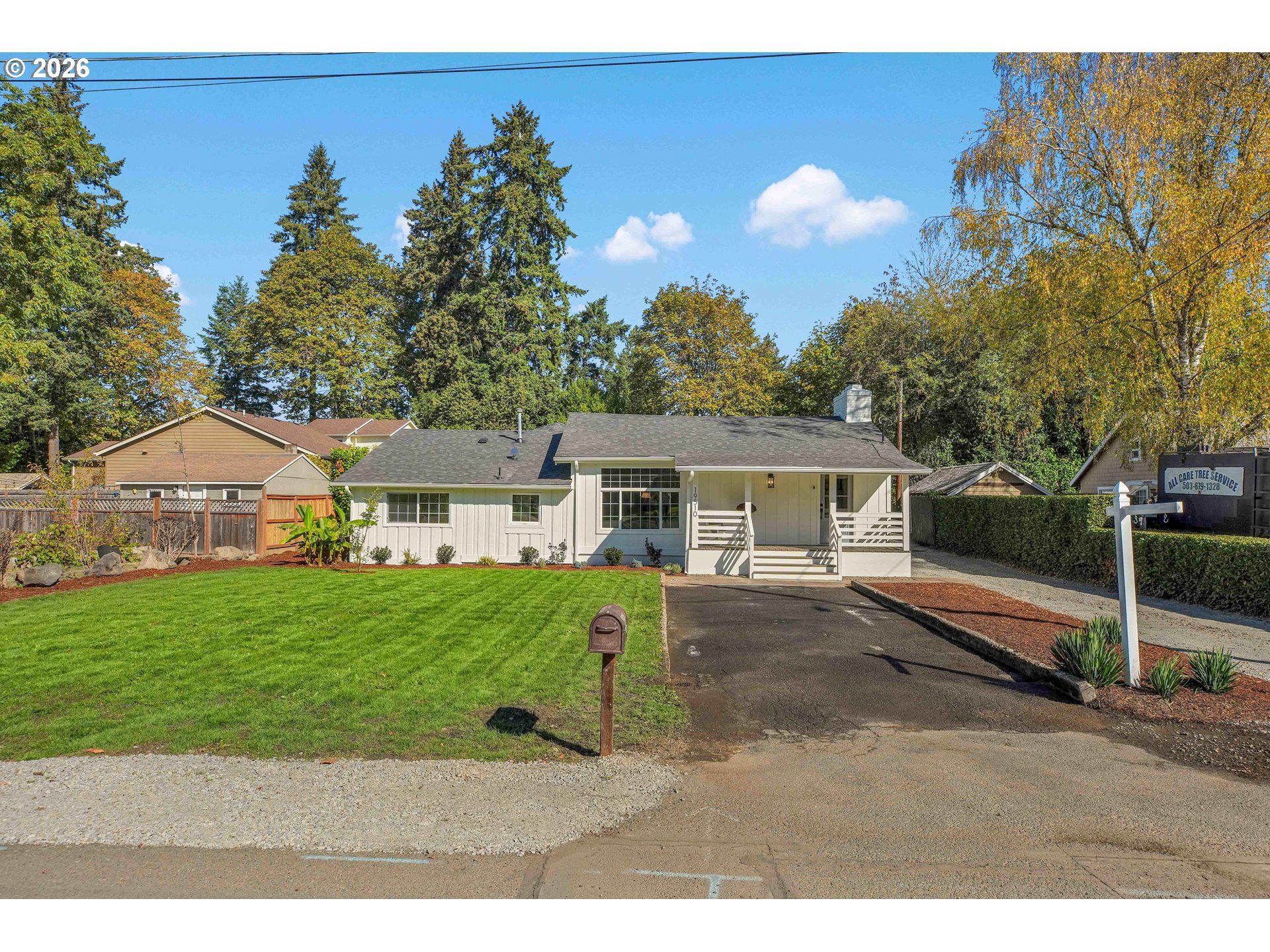 19510 Se Kay St Property Photo 4