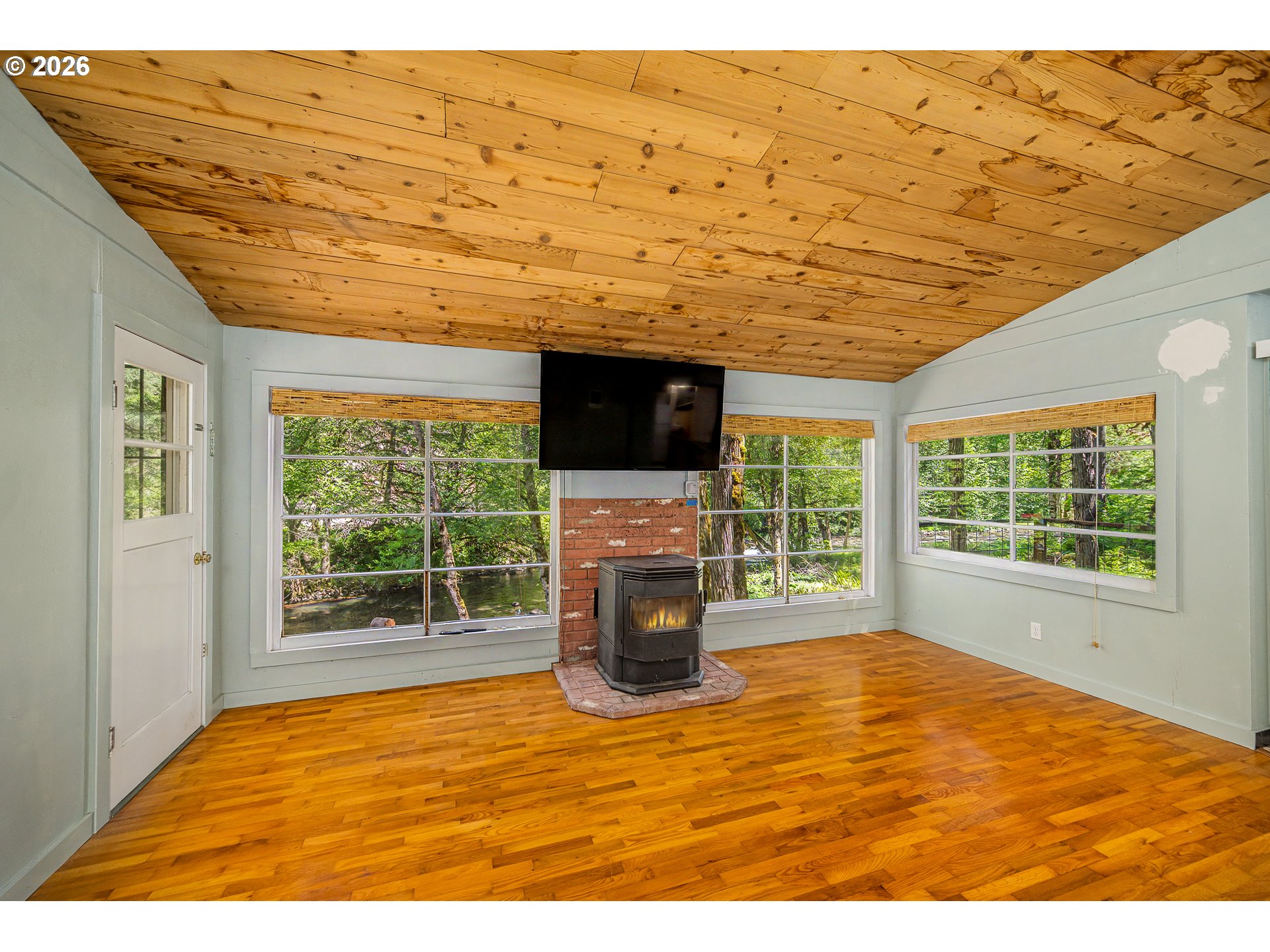 49091 Salt Creek Rd Property Photo 11