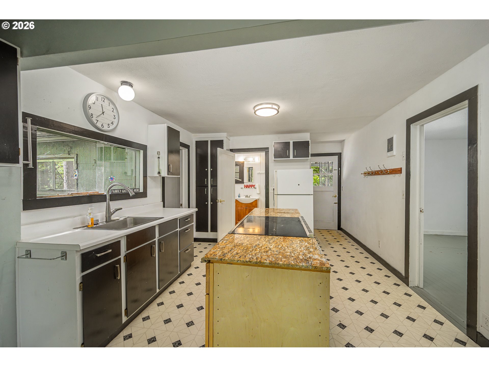 49091 Salt Creek Rd Property Photo 14