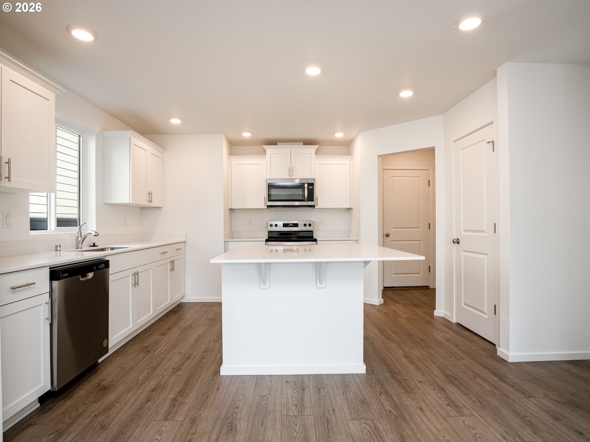 126 Coho Loop Property Photo 3
