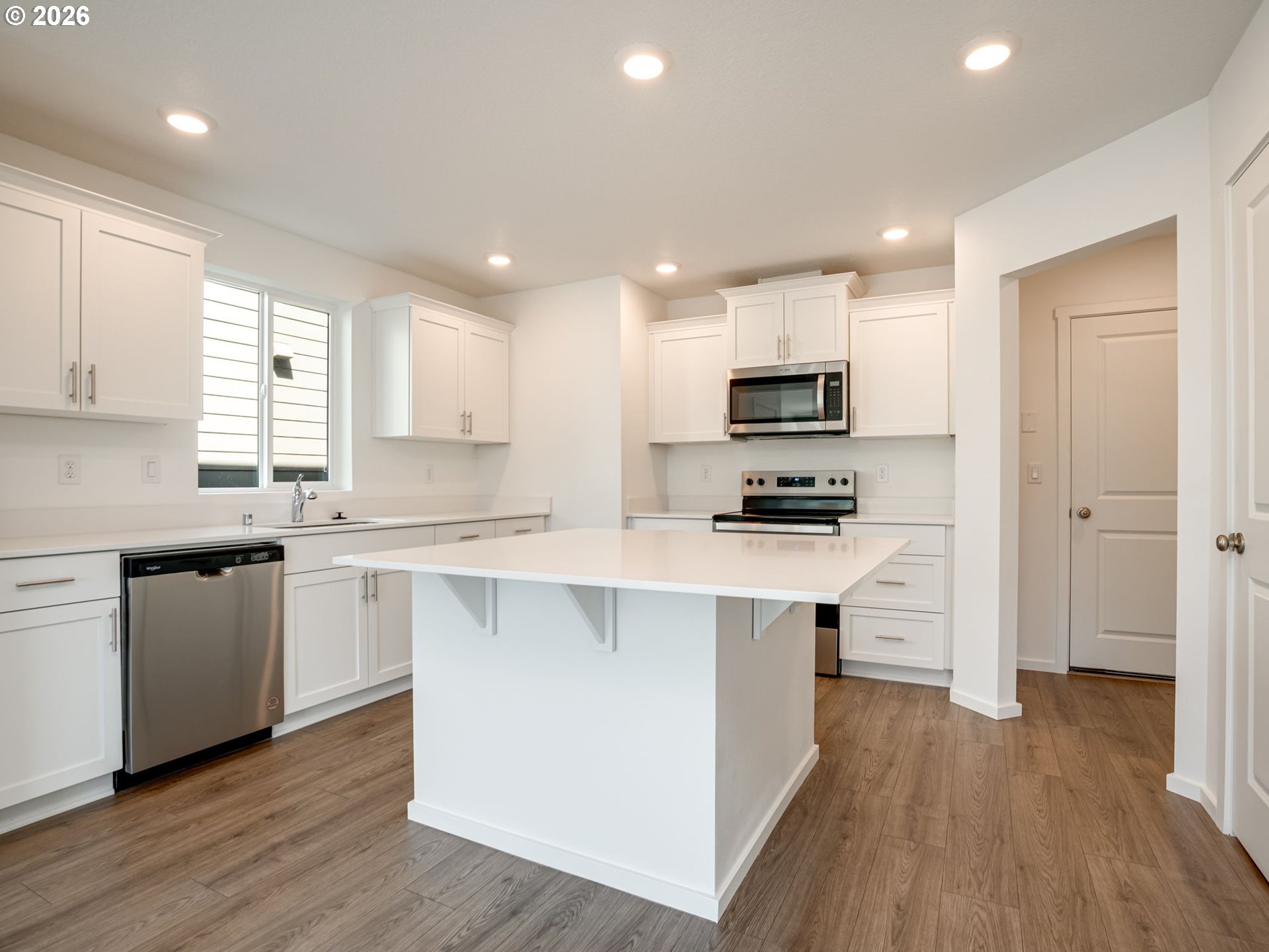 126 Coho Loop Property Photo 4