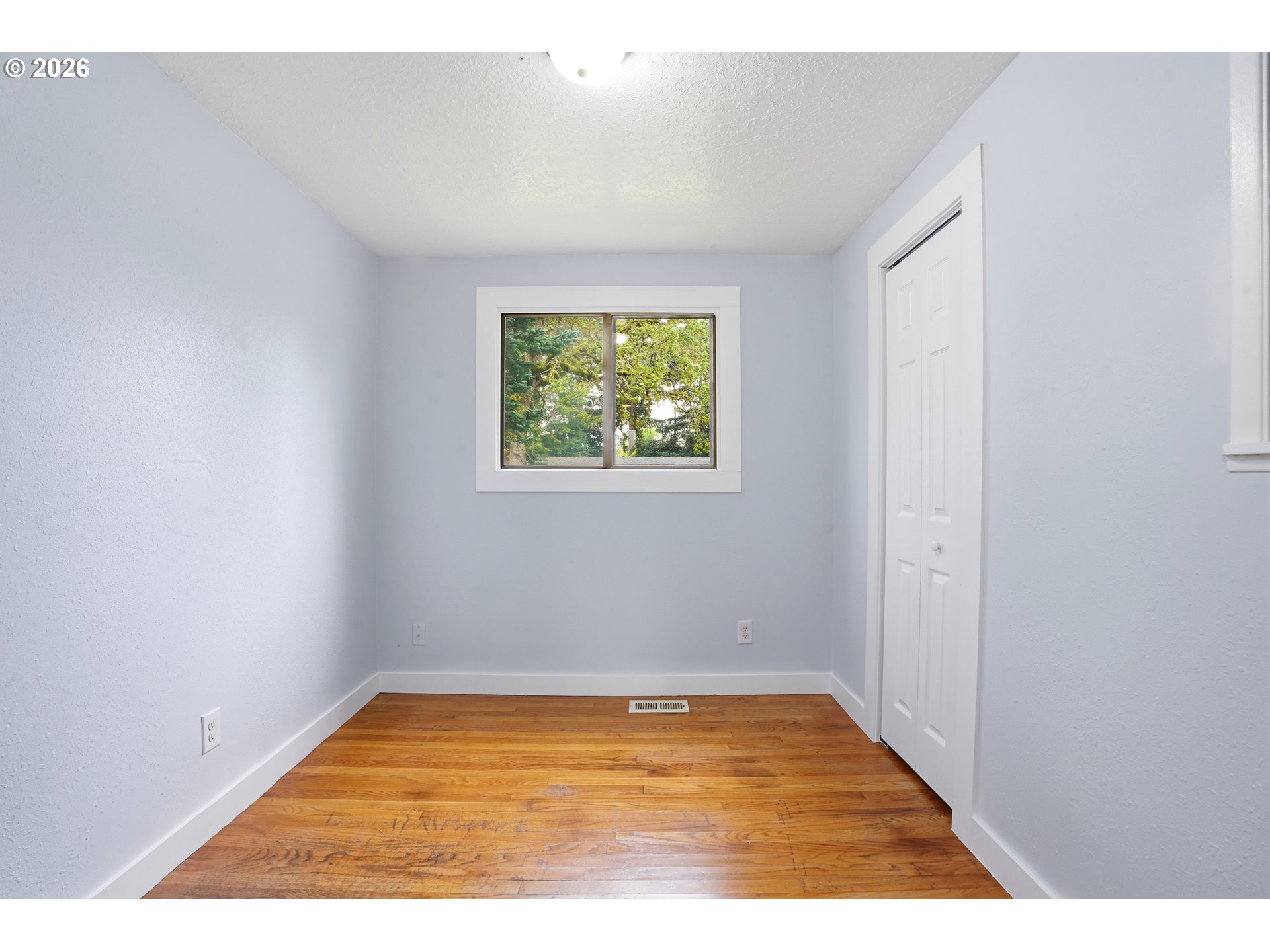 1203 Ne 190th Pl Property Photo 23