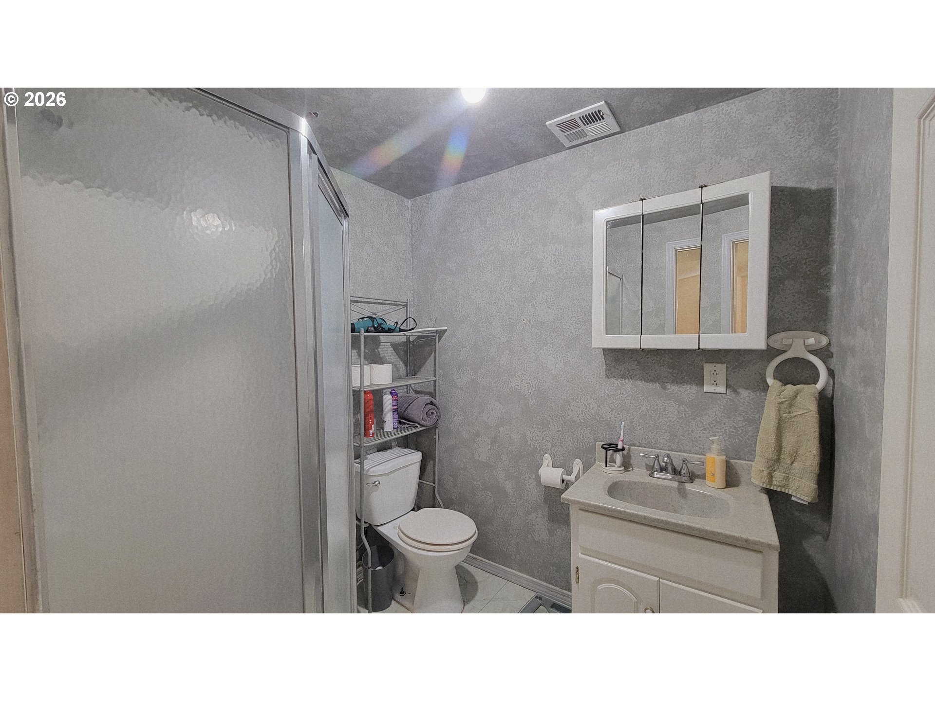 724 Ne Laurance St Property Photo 19