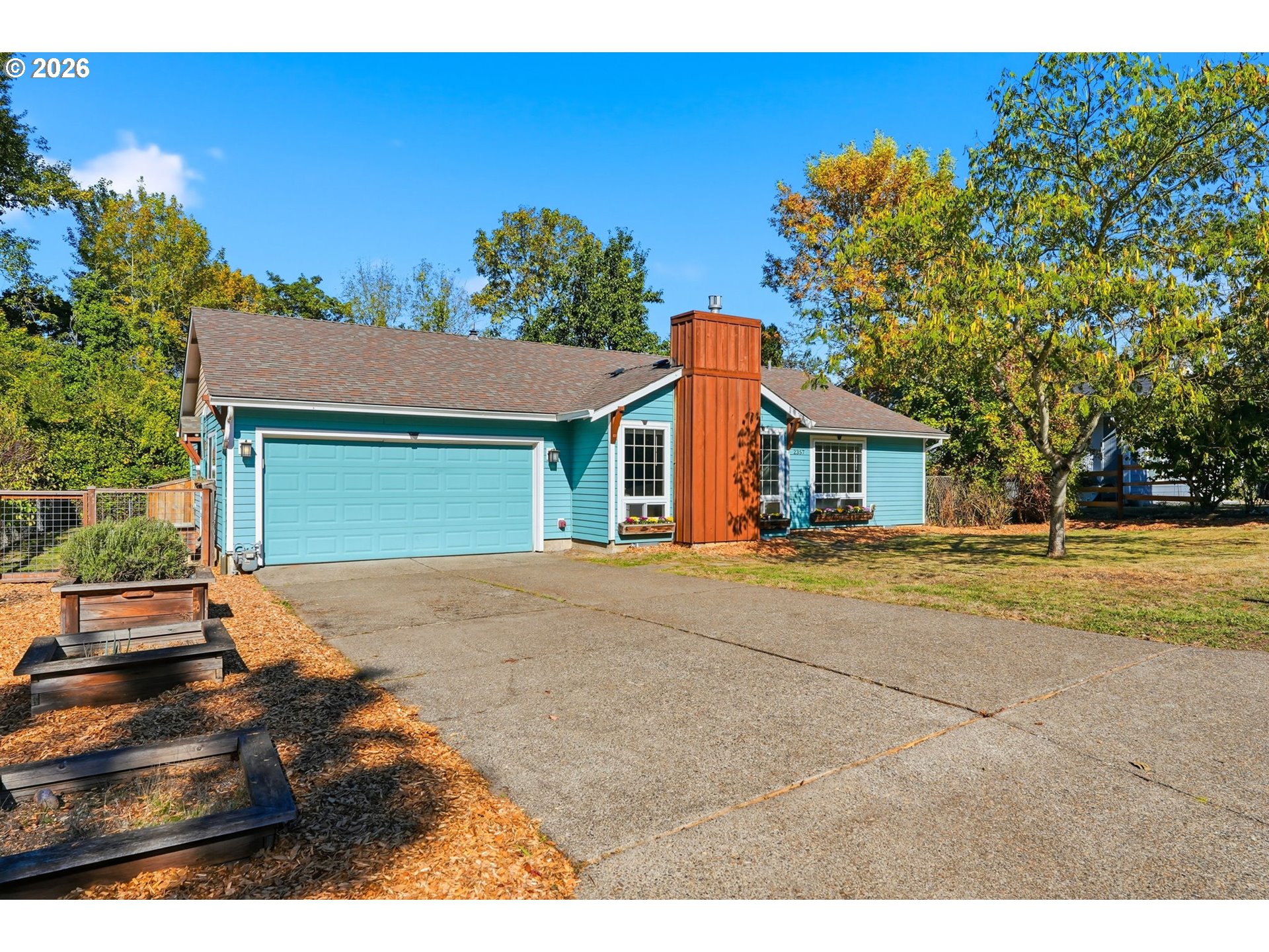 2357 Se Lindenbrook Ct Property Photo 2