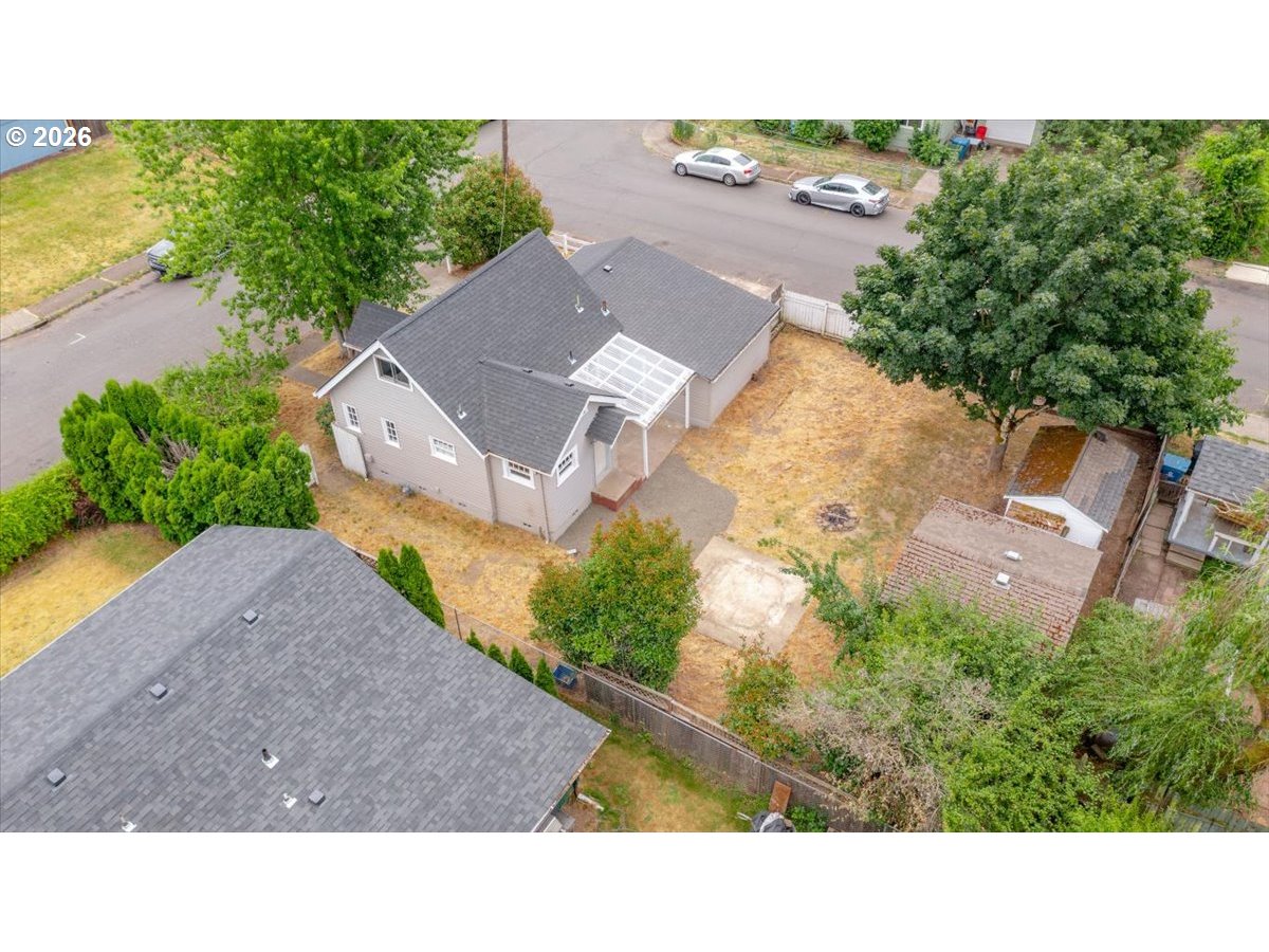 3419 Arbon St Ne Property Photo 8