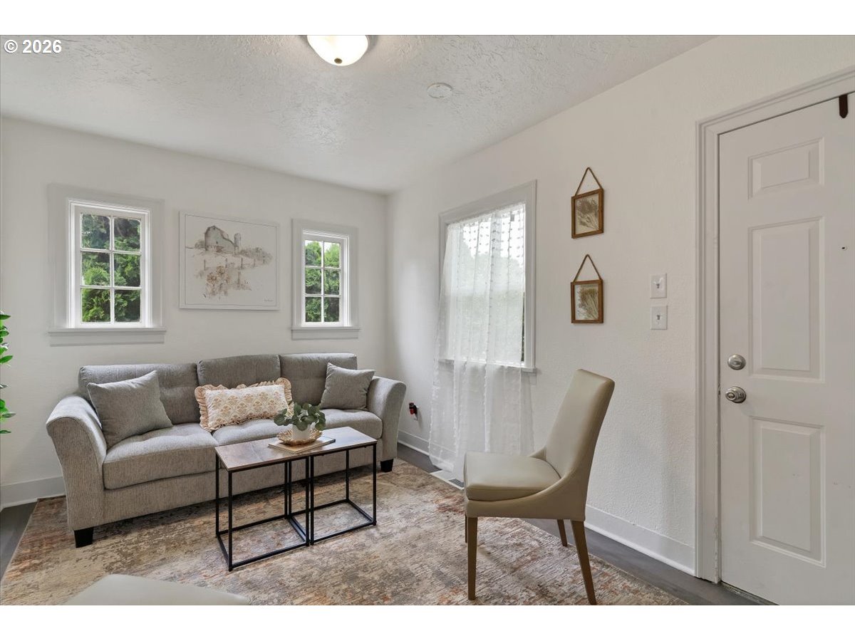 3419 Arbon St Ne Property Photo 15
