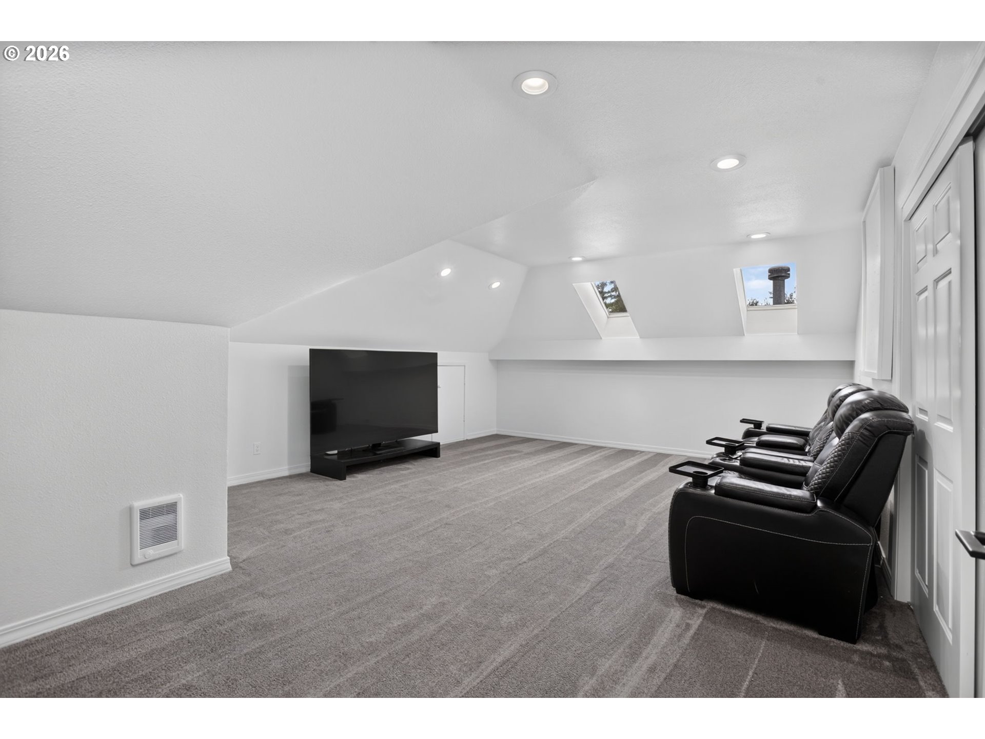 3709 Rosepark Dr Property Photo 31