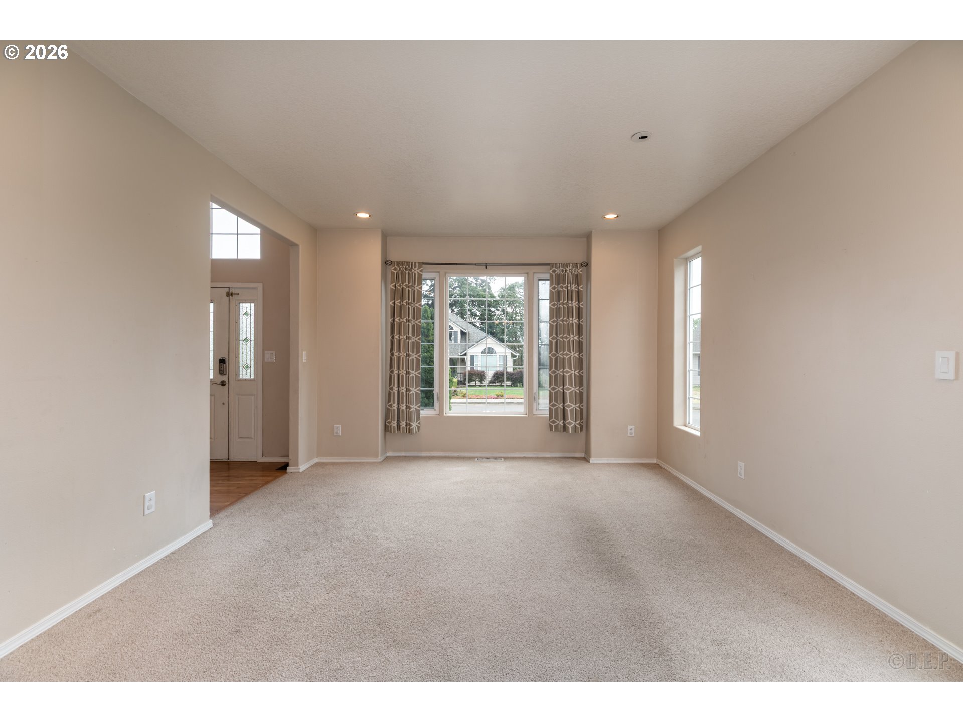 59992 Ridgeway Loop Property Photo 6