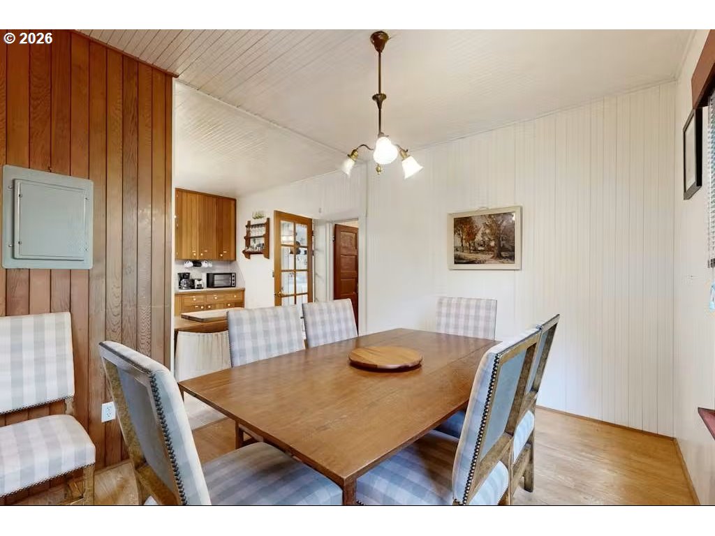 641 D St Property Photo 9