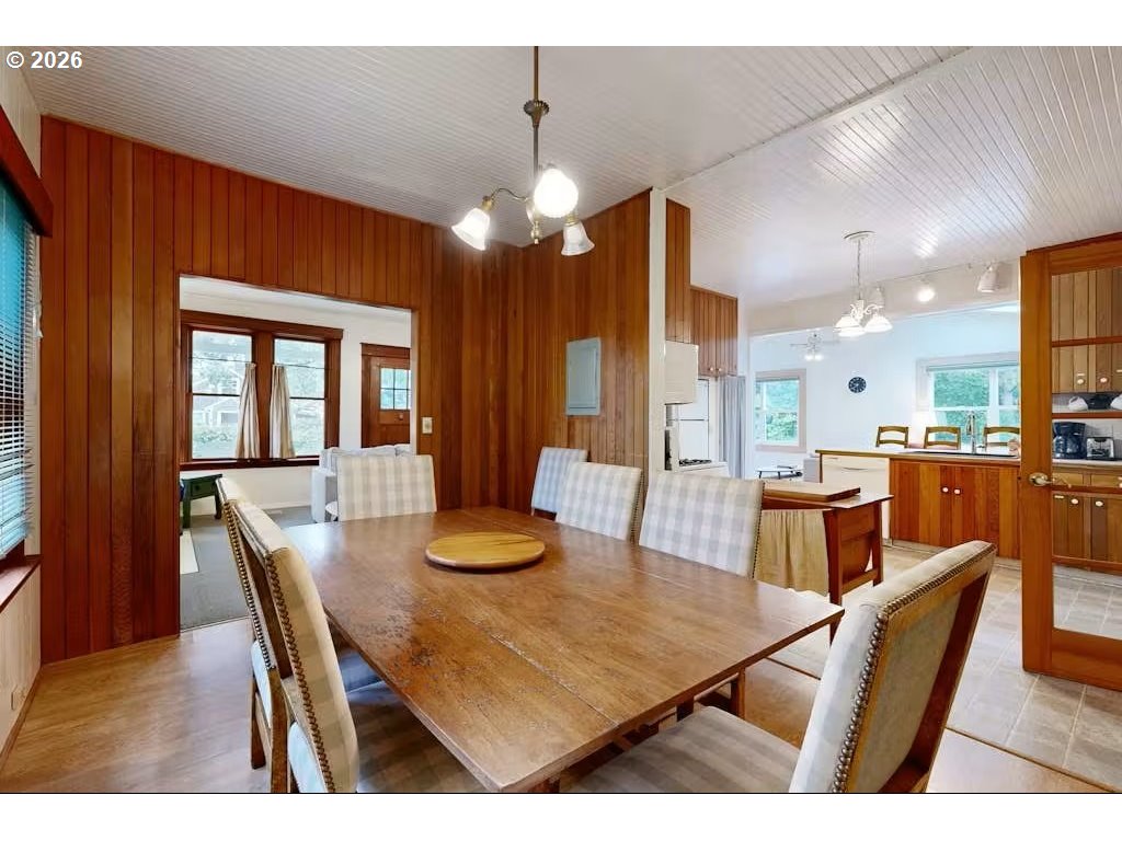 641 D St Property Photo 10