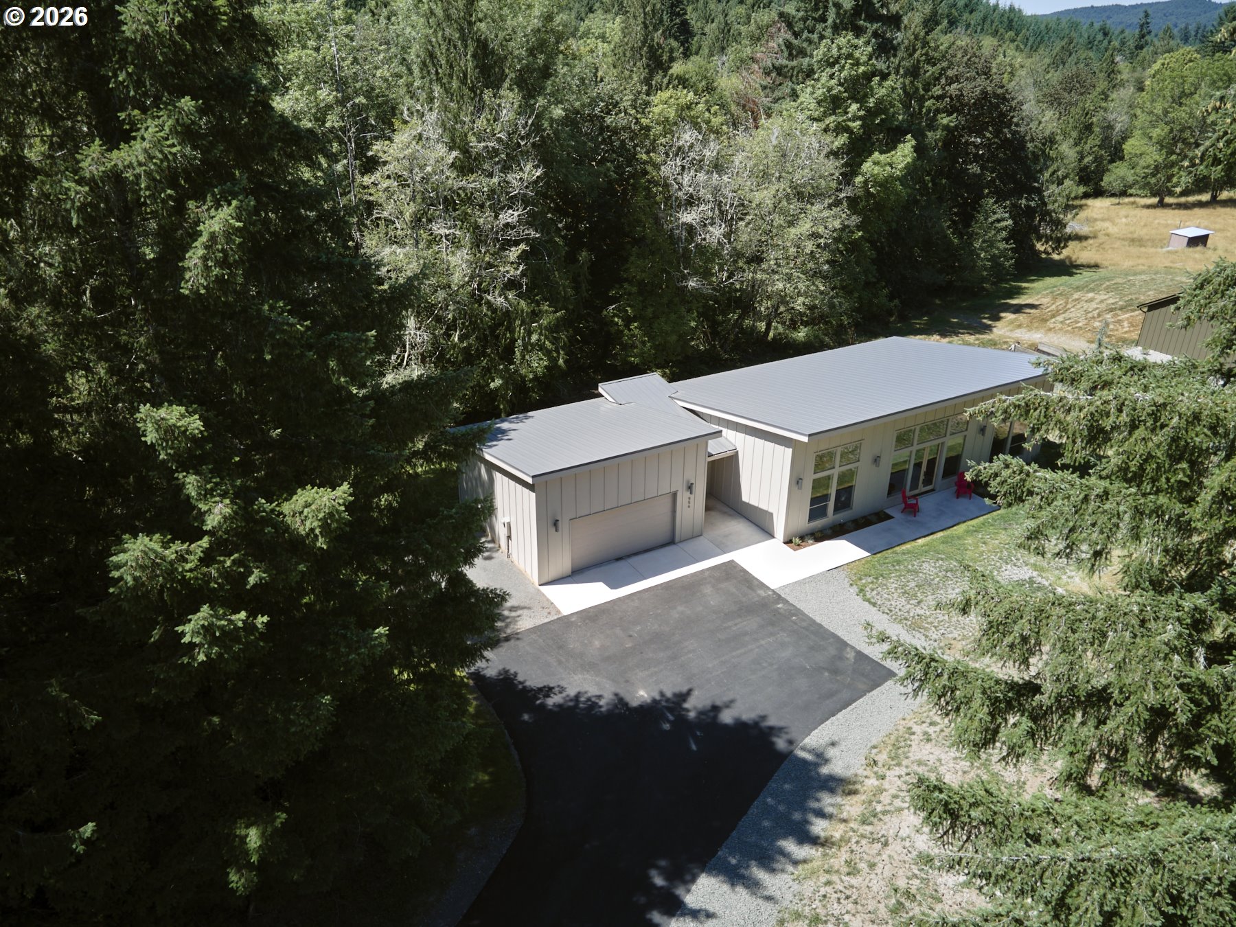 956 Paine Rd Property Photo 4