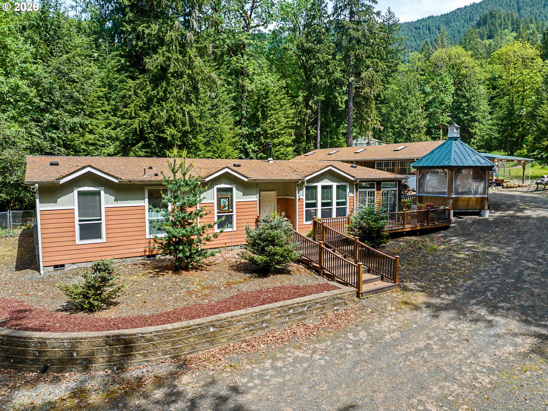 27540 E WELCHES RD Property Photo 1