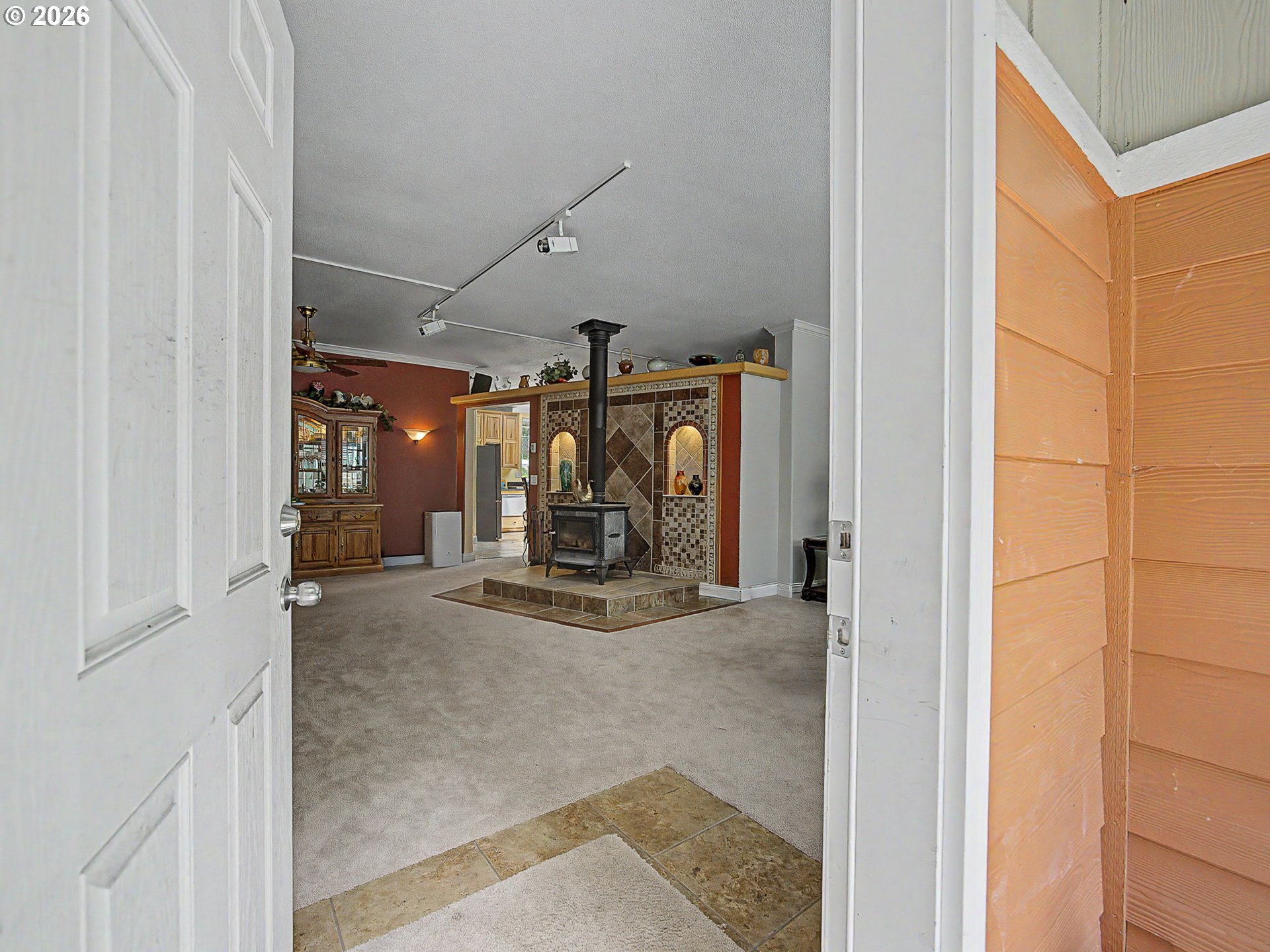 27540 E Welches Rd Property Photo 3