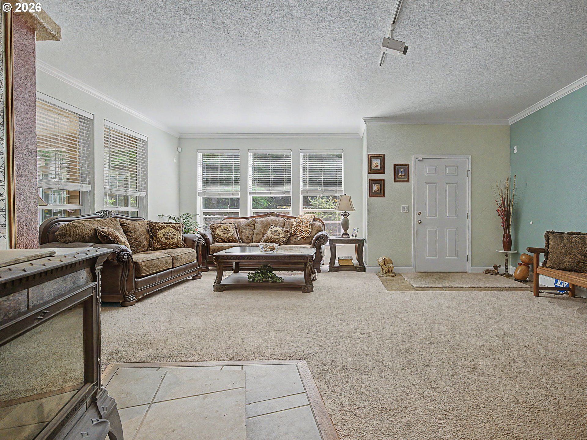 27540 E Welches Rd Property Photo 8