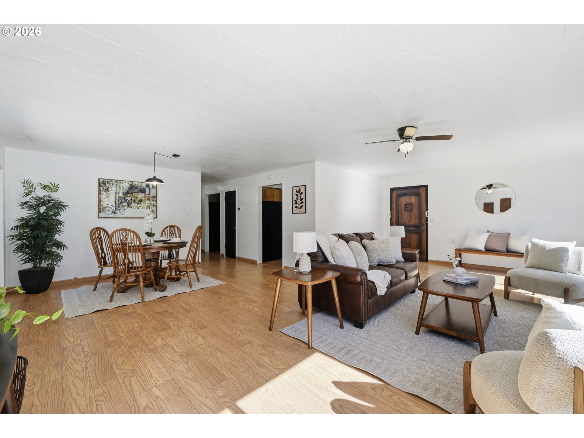 37109 Row River Rd Property Photo 10