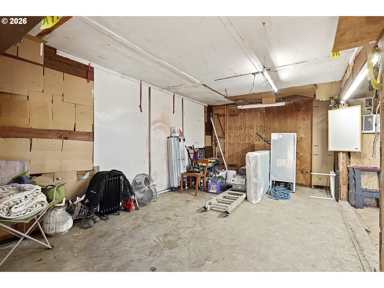 320 E Steuben St Property Photo 35