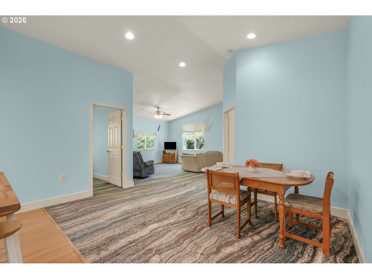 28103 R St Property Photo 9