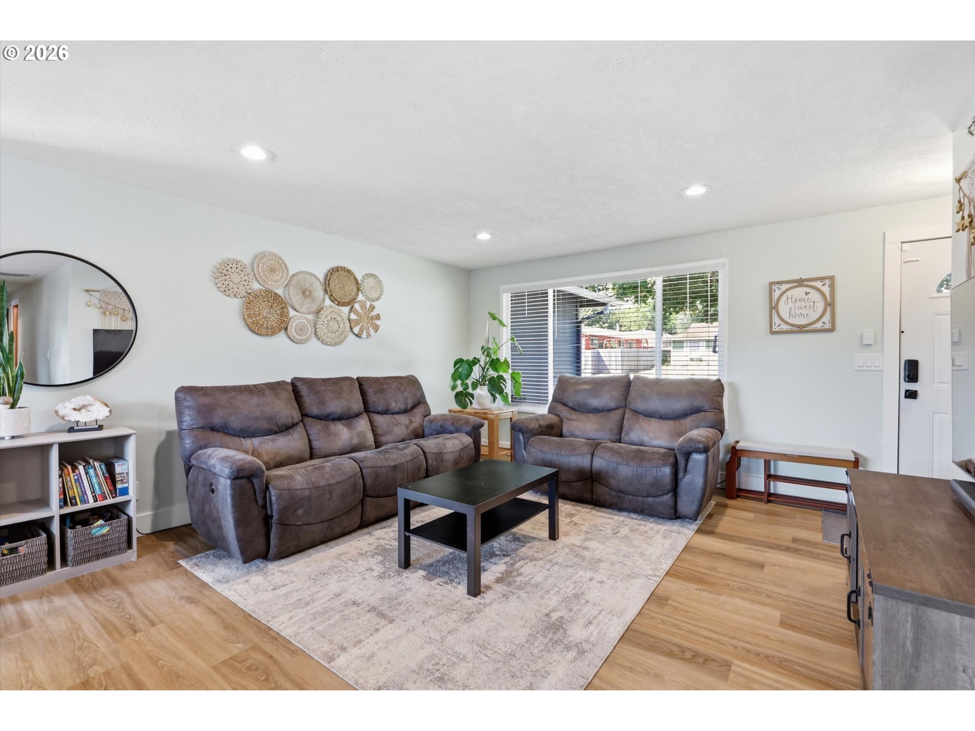5634 Modesto Ct Property Photo 3
