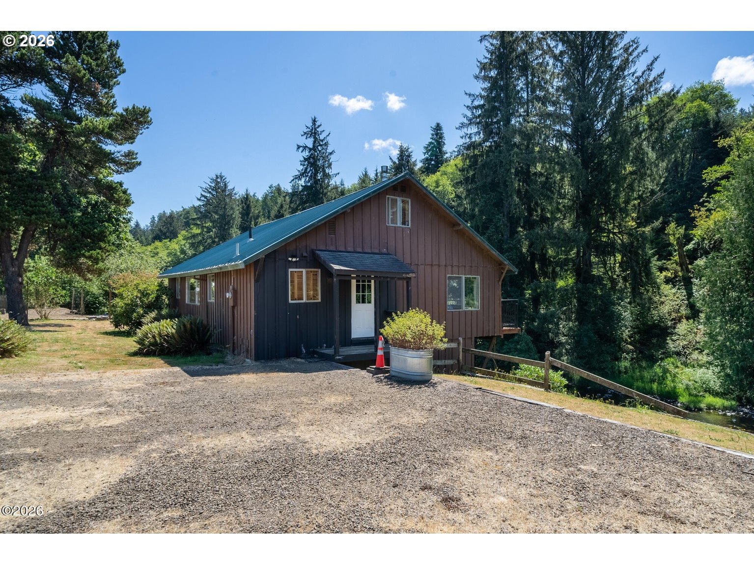 25555 Blaine Rd Property Photo 2