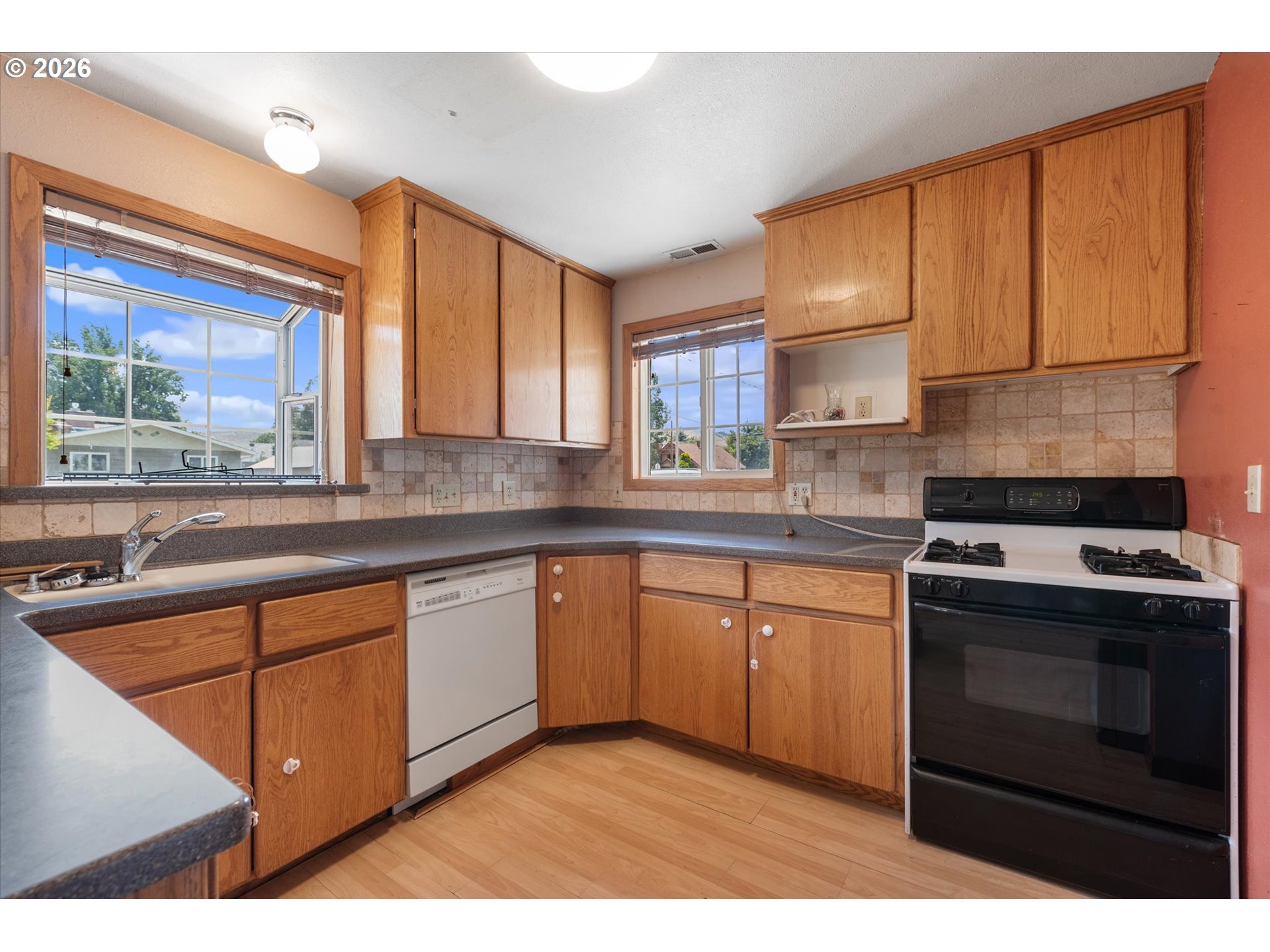 2280 D St Property Photo 16