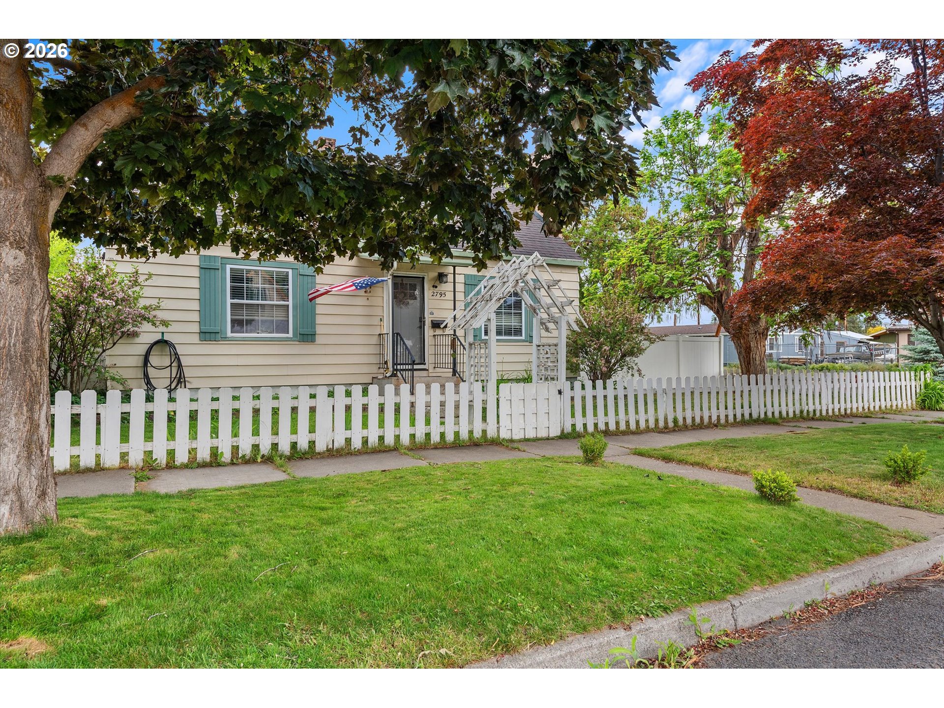 2795 3rd St Property Photo 3