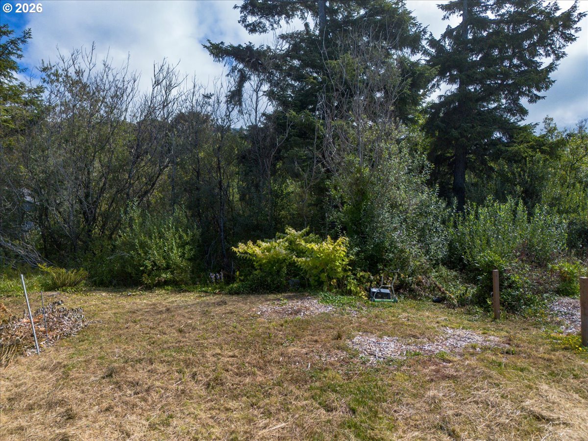 S Anchor St Property Photo 13