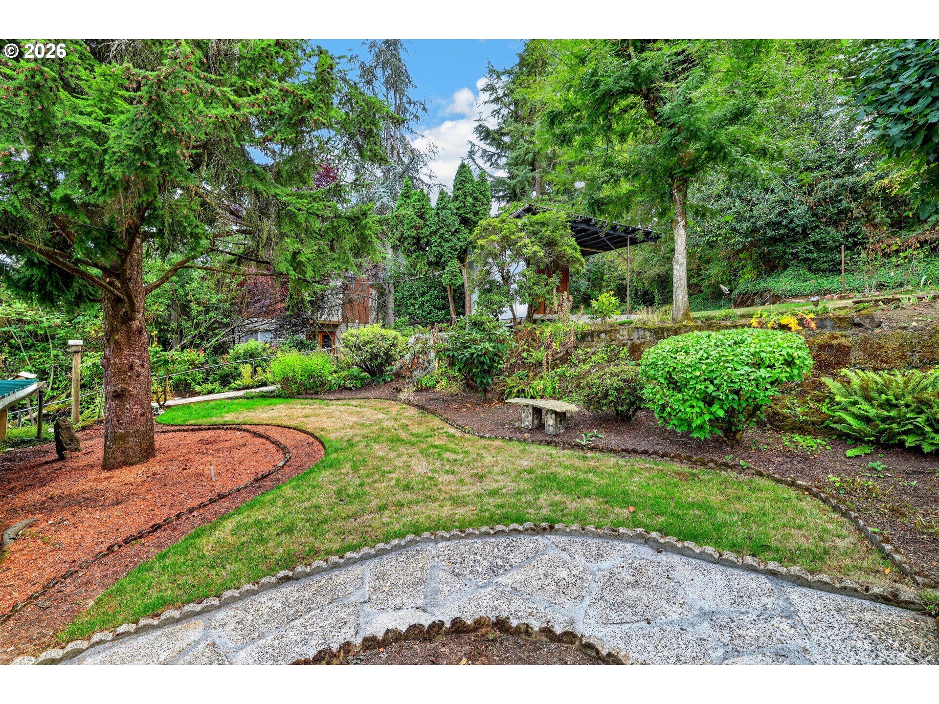 21695 Willamette Dr Property Photo 38