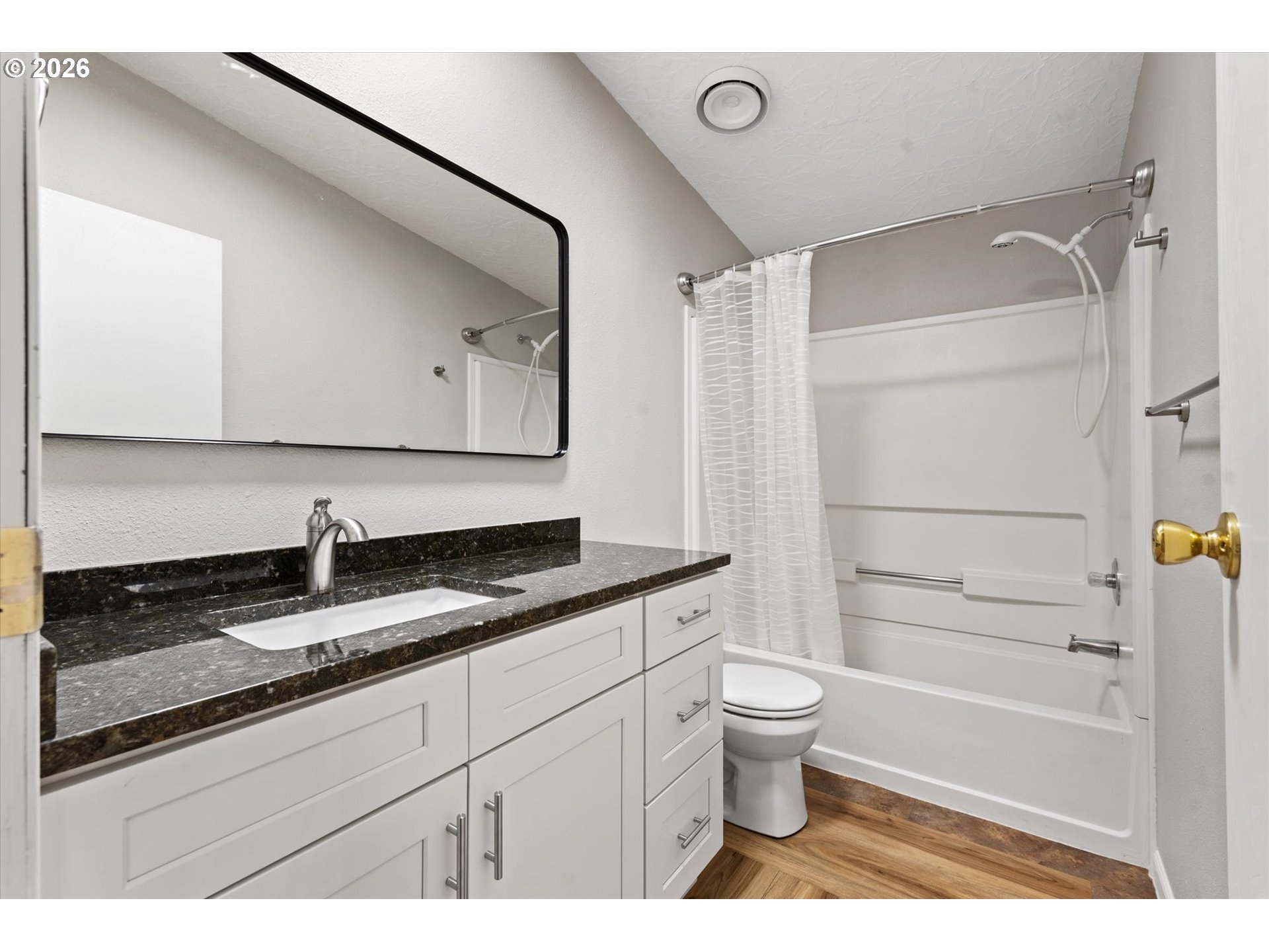 10501 G Ct Property Photo 12