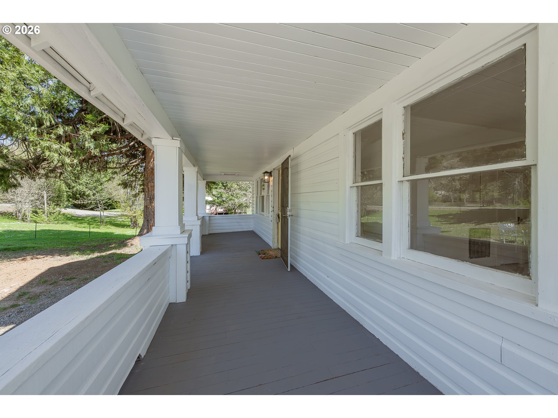 412 Azalea Glen Rd Property Photo 3
