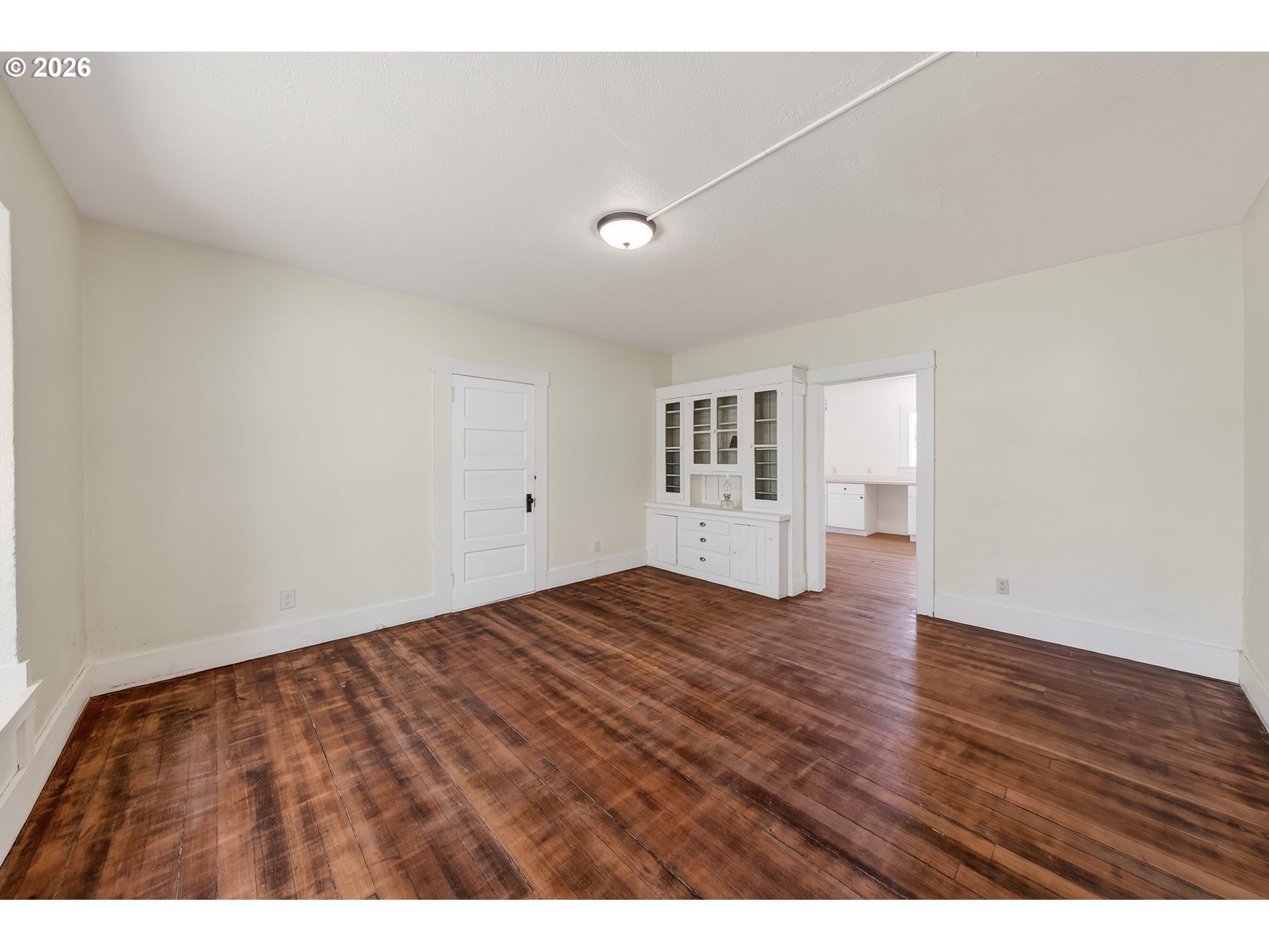 412 Azalea Glen Rd Property Photo 6