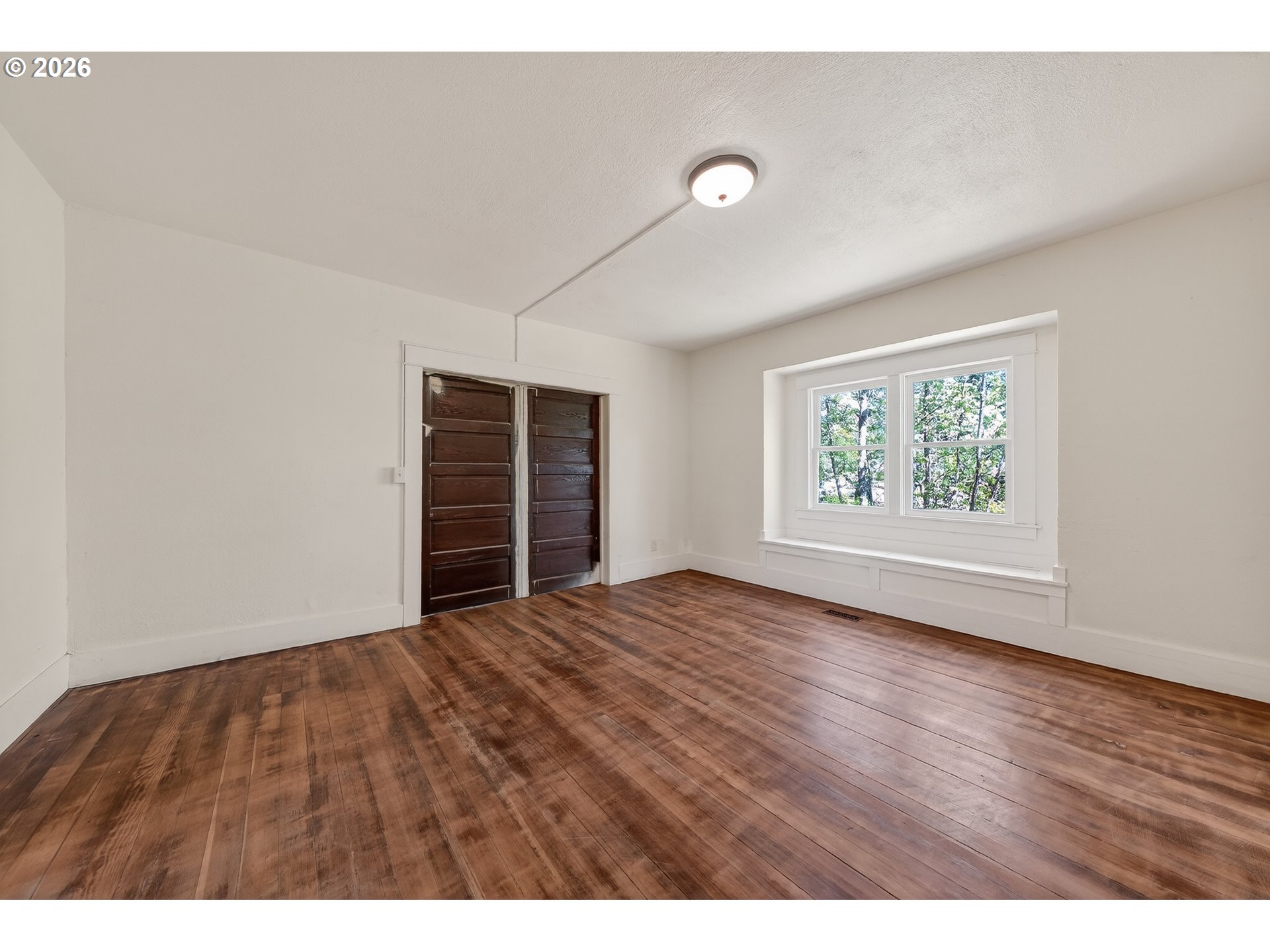 412 Azalea Glen Rd Property Photo 8