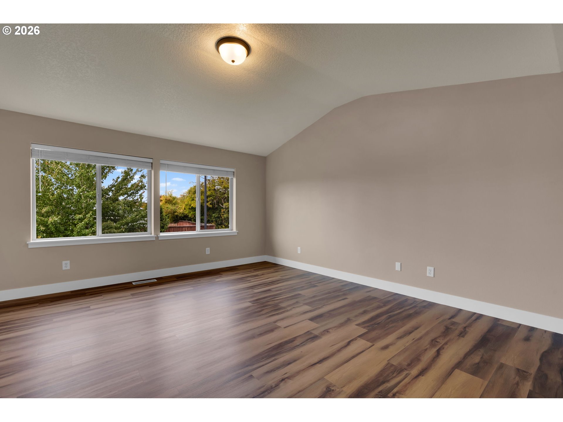 405 N Helens View Dr Property Photo 18