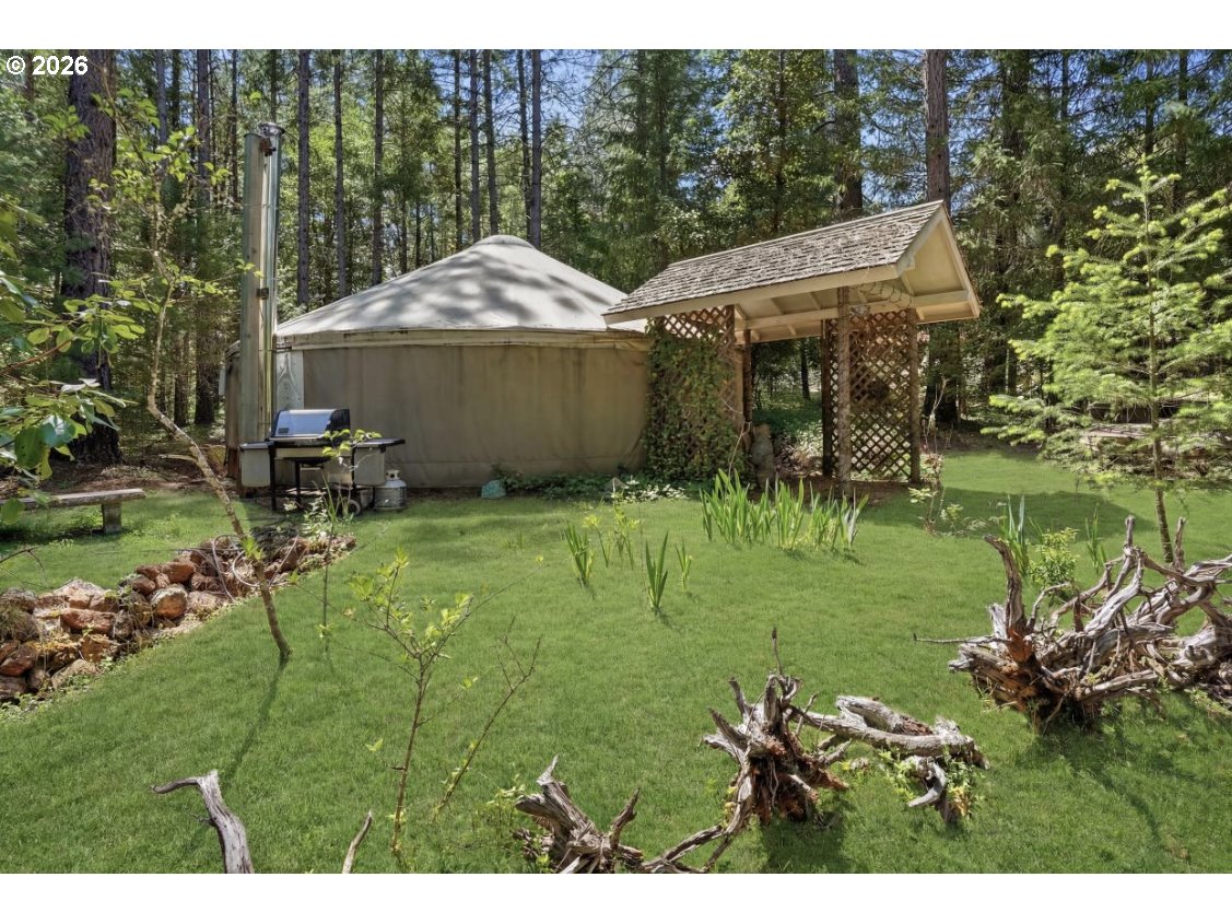 422 Onion Mountain Rd Property Photo 39
